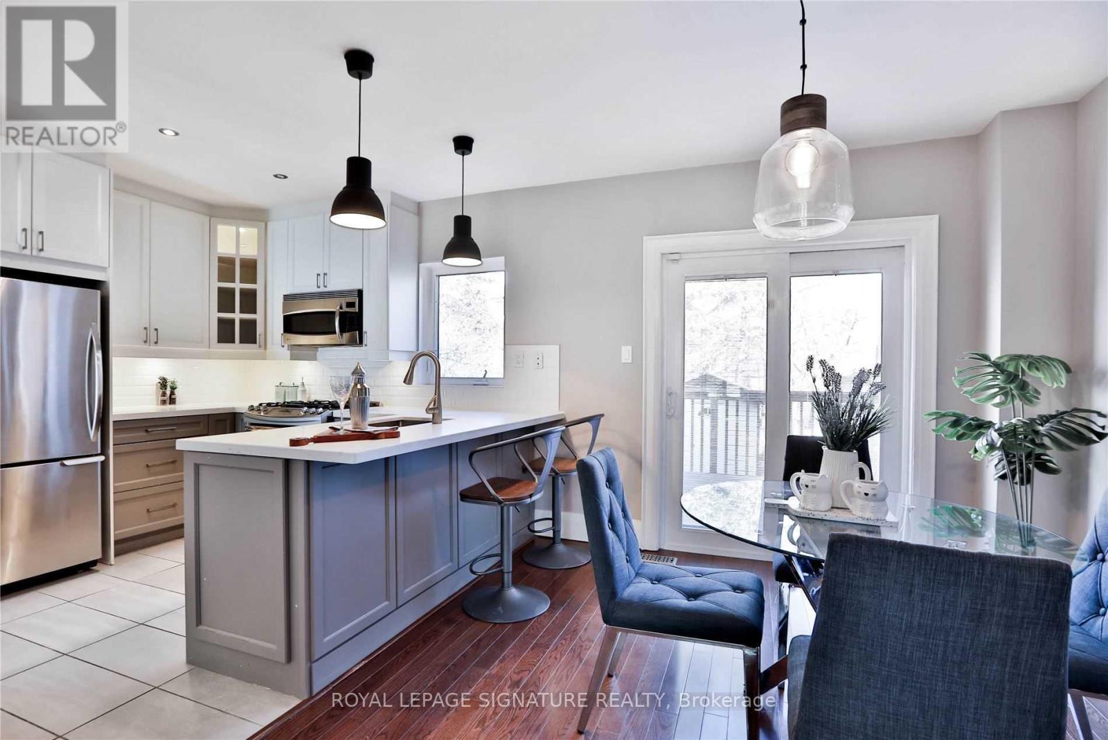 372 Roehampton Avenue, Toronto, Ontario  M4P 1S4 - Photo 12 - C12520460