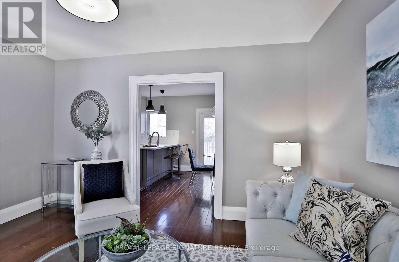 372 Roehampton Avenue, Toronto, Ontario  M4P 1S4 - Photo 7 - C12520460