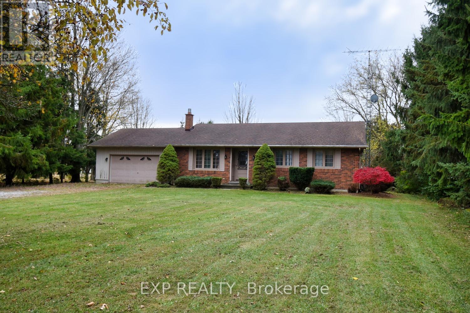 1428 Norfolk County 19 Road E, Norfolk, Ontario  N0E 1Z0 - Photo 3 - X12520394