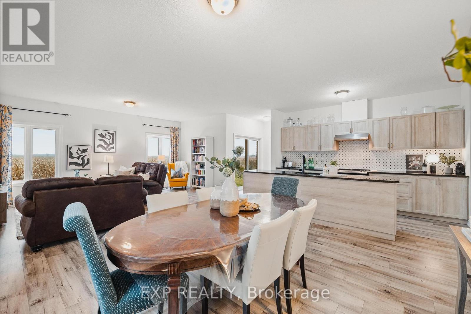 126 Maple Street, Mapleton, Ontario  N0G 1P0 - Photo 11 - X12520430