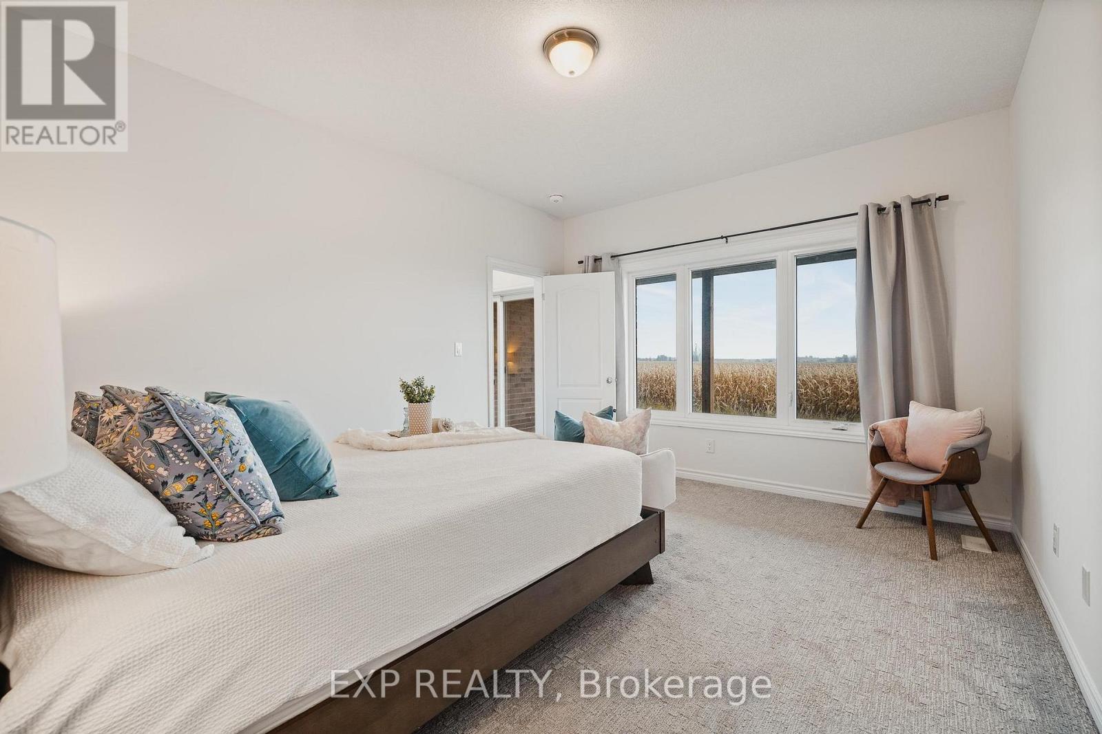 126 Maple Street, Mapleton, Ontario  N0G 1P0 - Photo 17 - X12520430