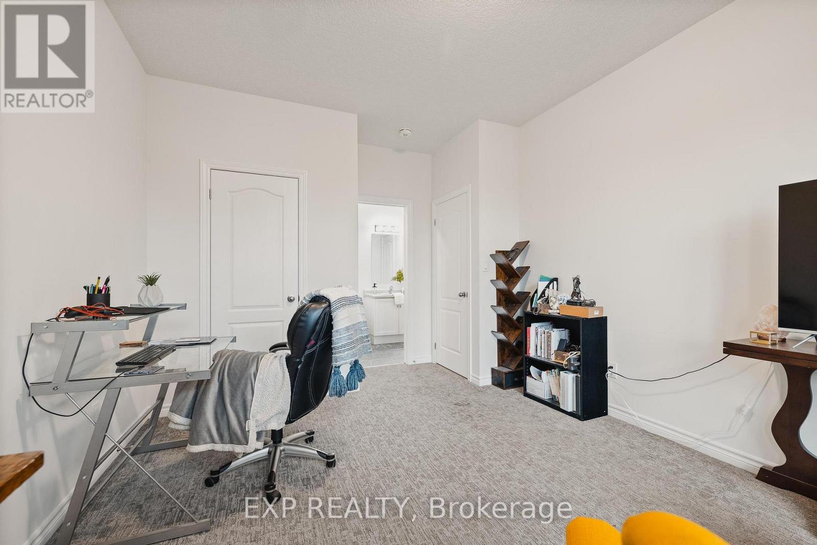 126 Maple Street, Mapleton, Ontario  N0G 1P0 - Photo 23 - X12520430