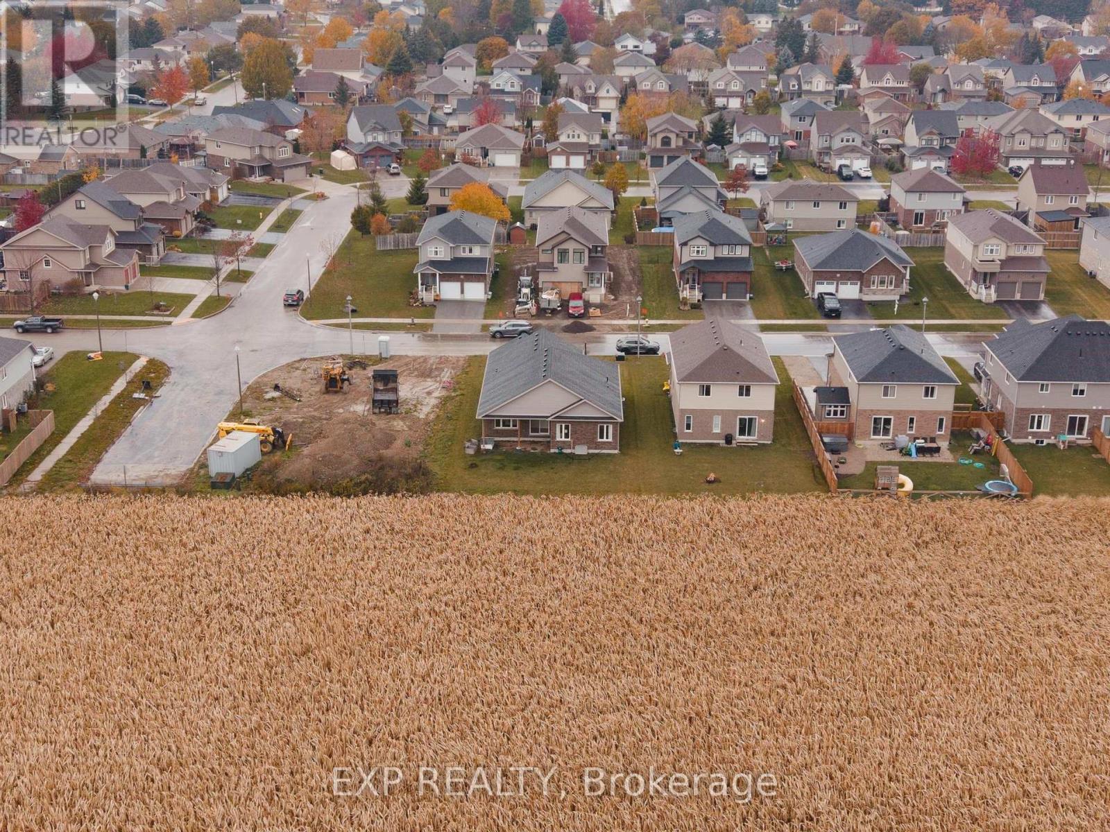 126 Maple Street, Mapleton, Ontario  N0G 1P0 - Photo 30 - X12520430