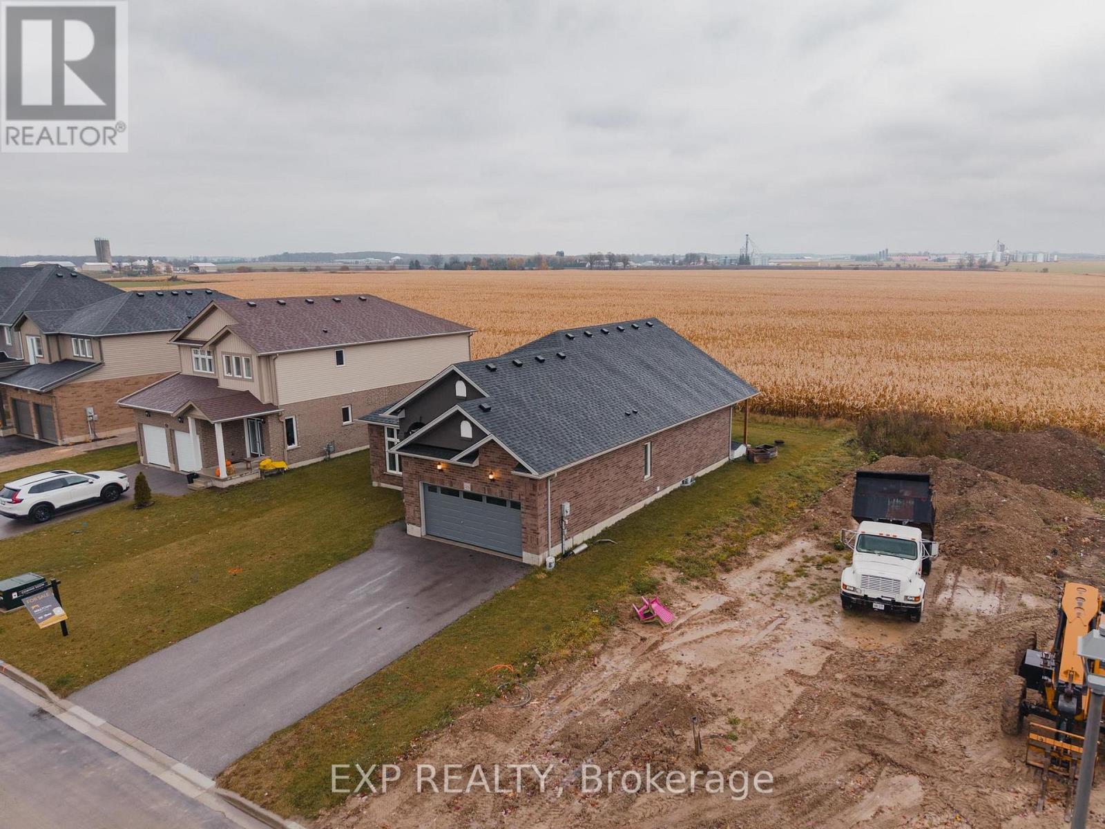 126 Maple Street, Mapleton, Ontario  N0G 1P0 - Photo 31 - X12520430