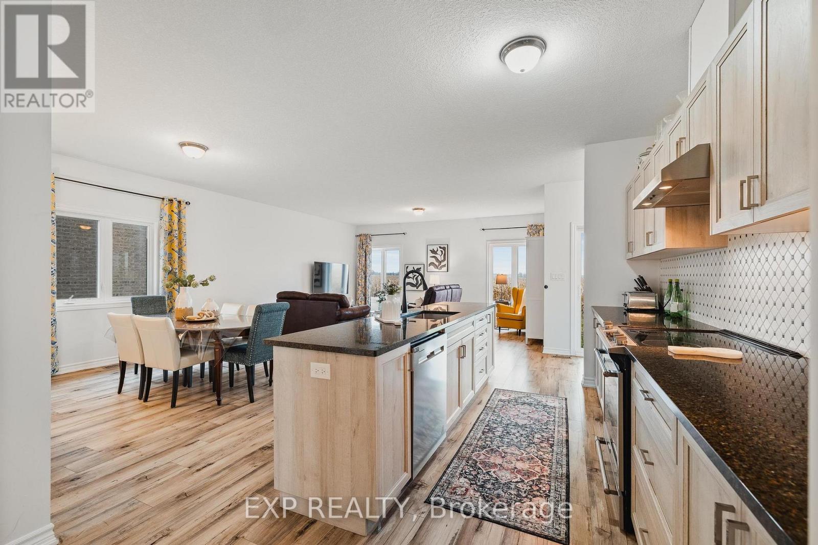 126 Maple Street, Mapleton, Ontario  N0G 1P0 - Photo 4 - X12520430