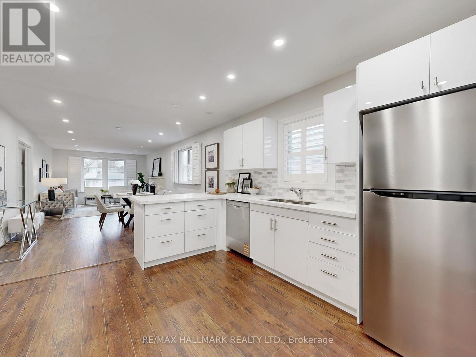 138 Armitage Drive, Newmarket, Ontario  L3Y 5L7 - Photo 17 - N12520452