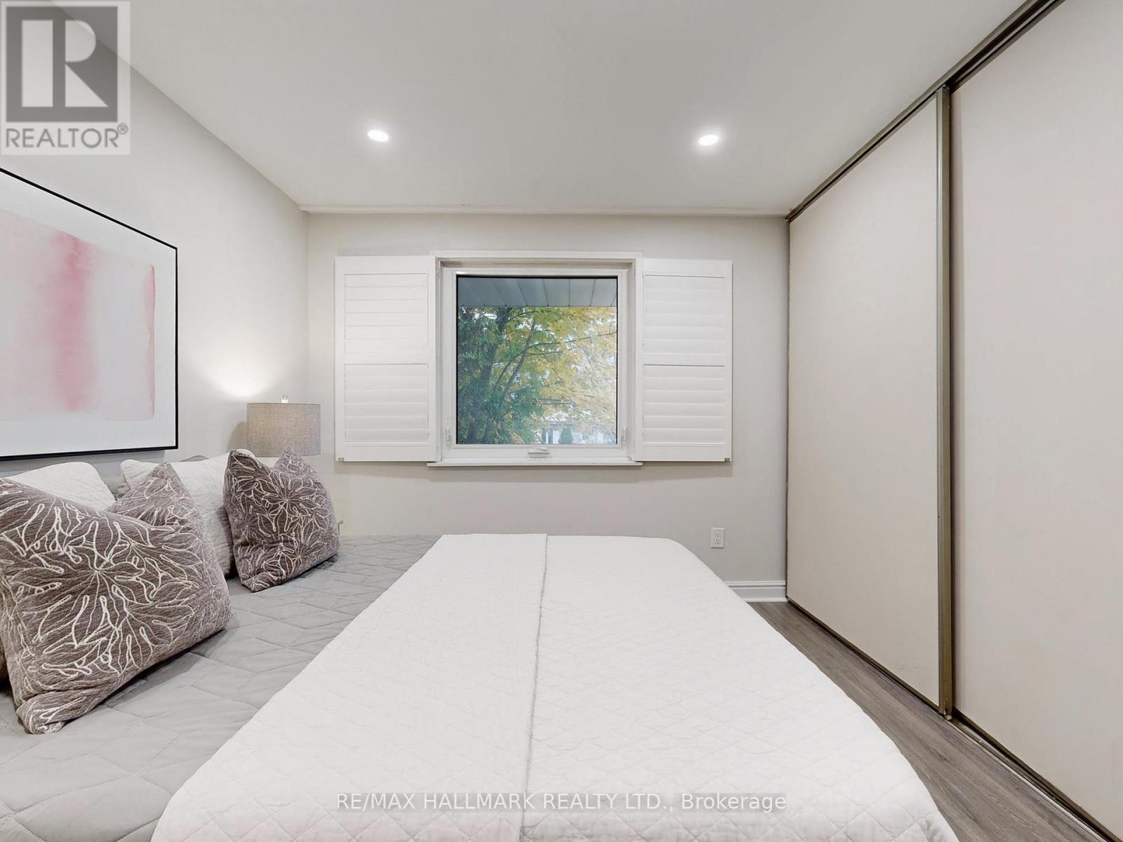 138 Armitage Drive, Newmarket, Ontario  L3Y 5L7 - Photo 26 - N12520452