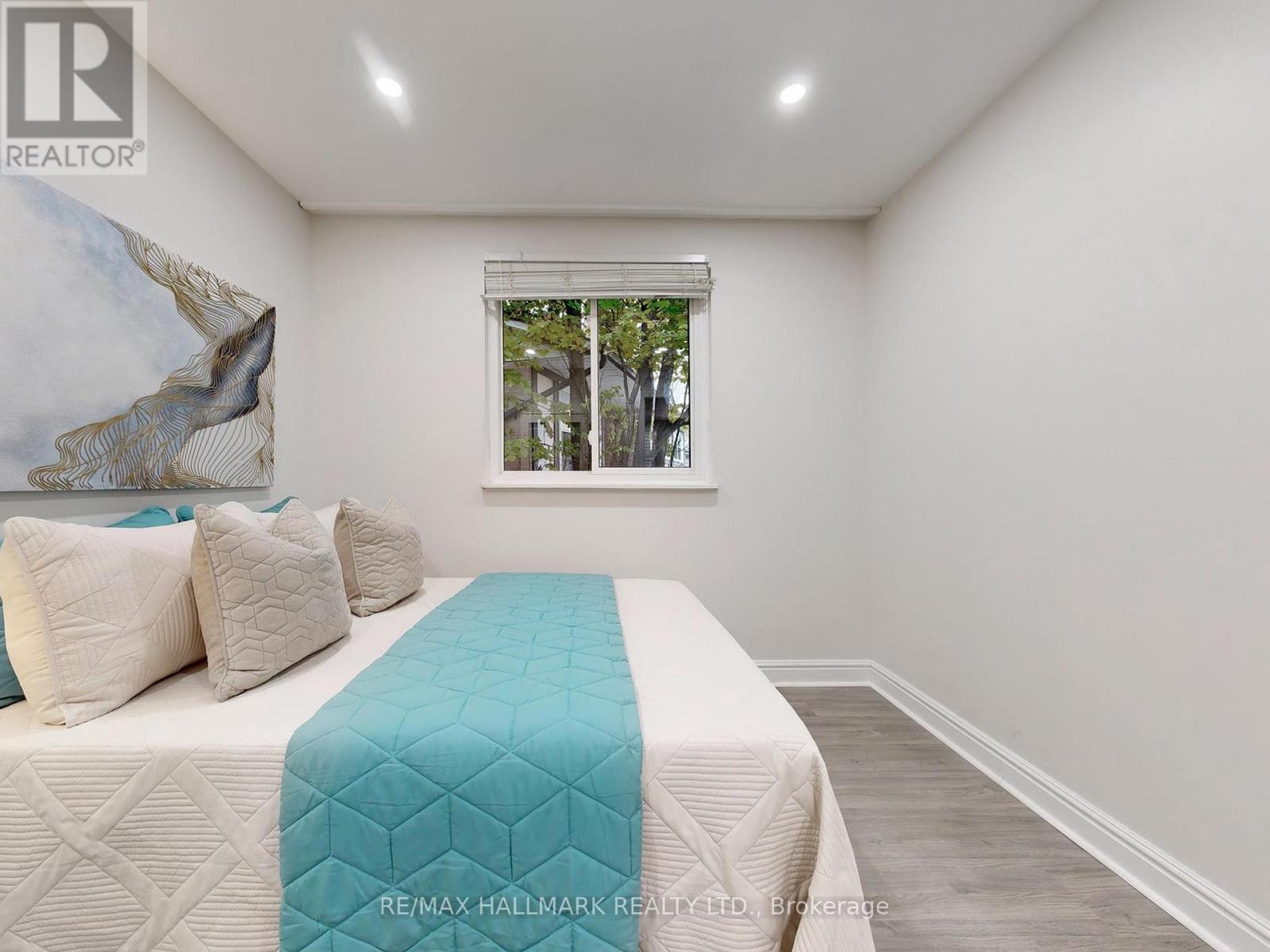 138 Armitage Drive, Newmarket, Ontario  L3Y 5L7 - Photo 28 - N12520452