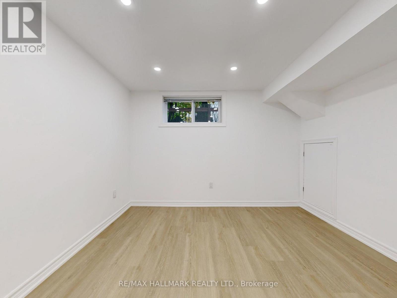 138 Armitage Drive, Newmarket, Ontario  L3Y 5L7 - Photo 38 - N12520452