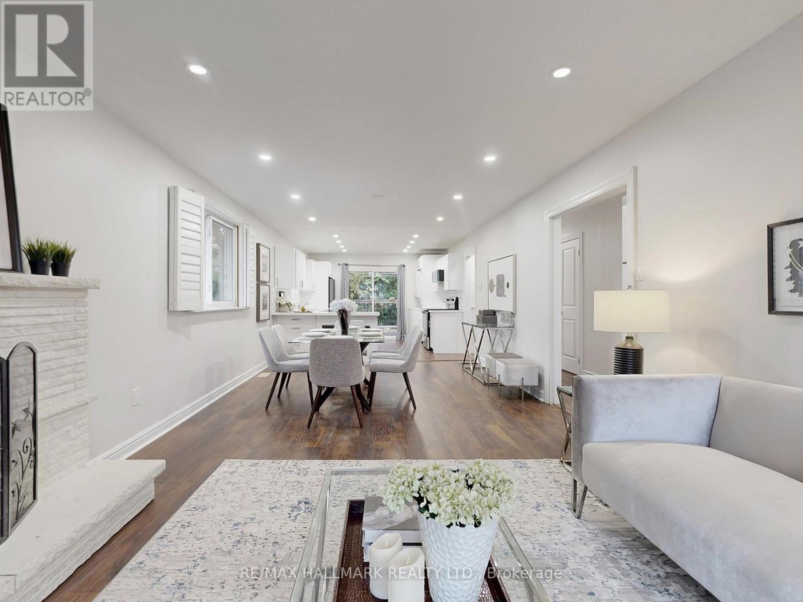 138 Armitage Drive, Newmarket, Ontario  L3Y 5L7 - Photo 7 - N12520452