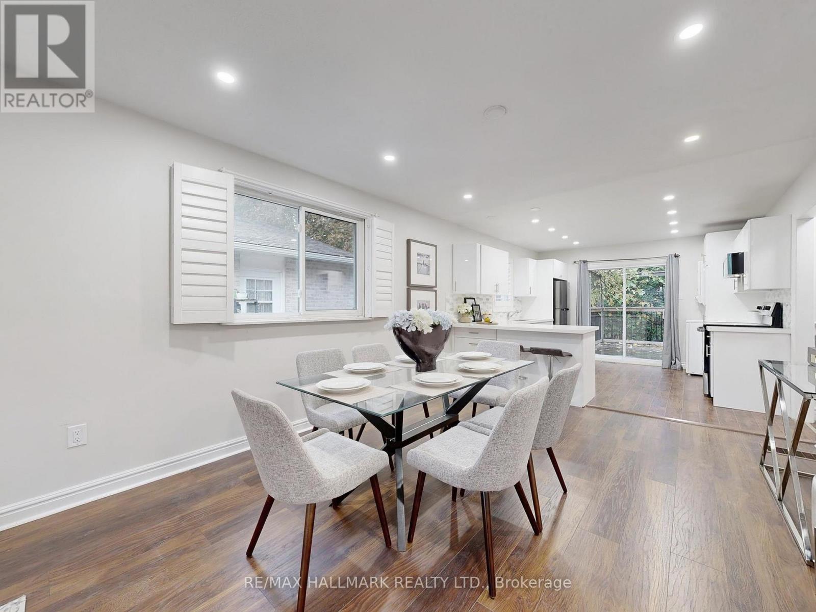 138 Armitage Drive, Newmarket, Ontario  L3Y 5L7 - Photo 8 - N12520452