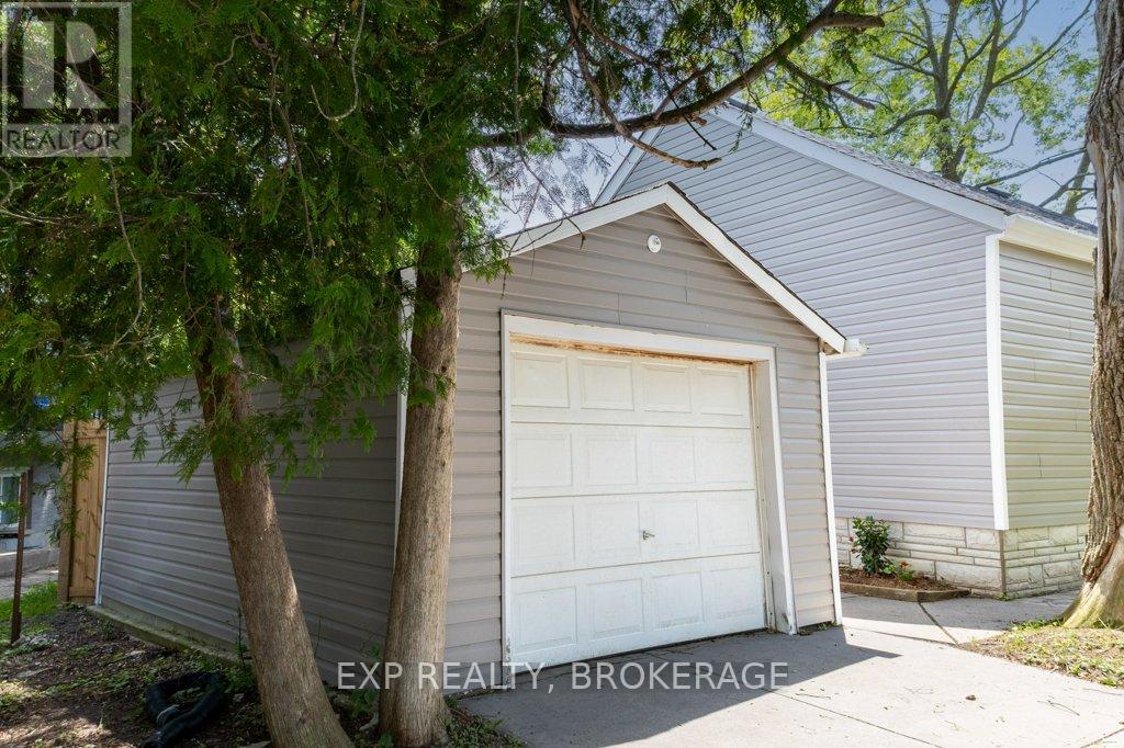 19 Scott Street, Kingston (Central City East), Ontario  K7L 1L3 - Photo 18 - X12520496