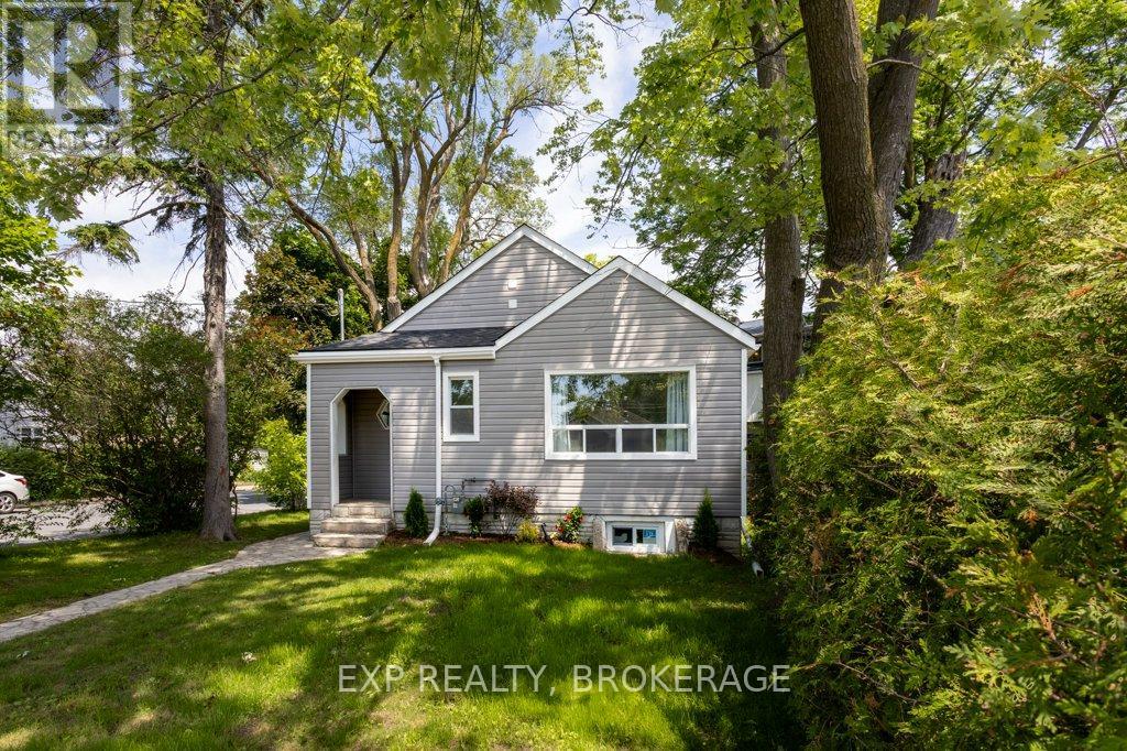 19 Scott Street, Kingston (Central City East), Ontario  K7L 1L3 - Photo 2 - X12520496