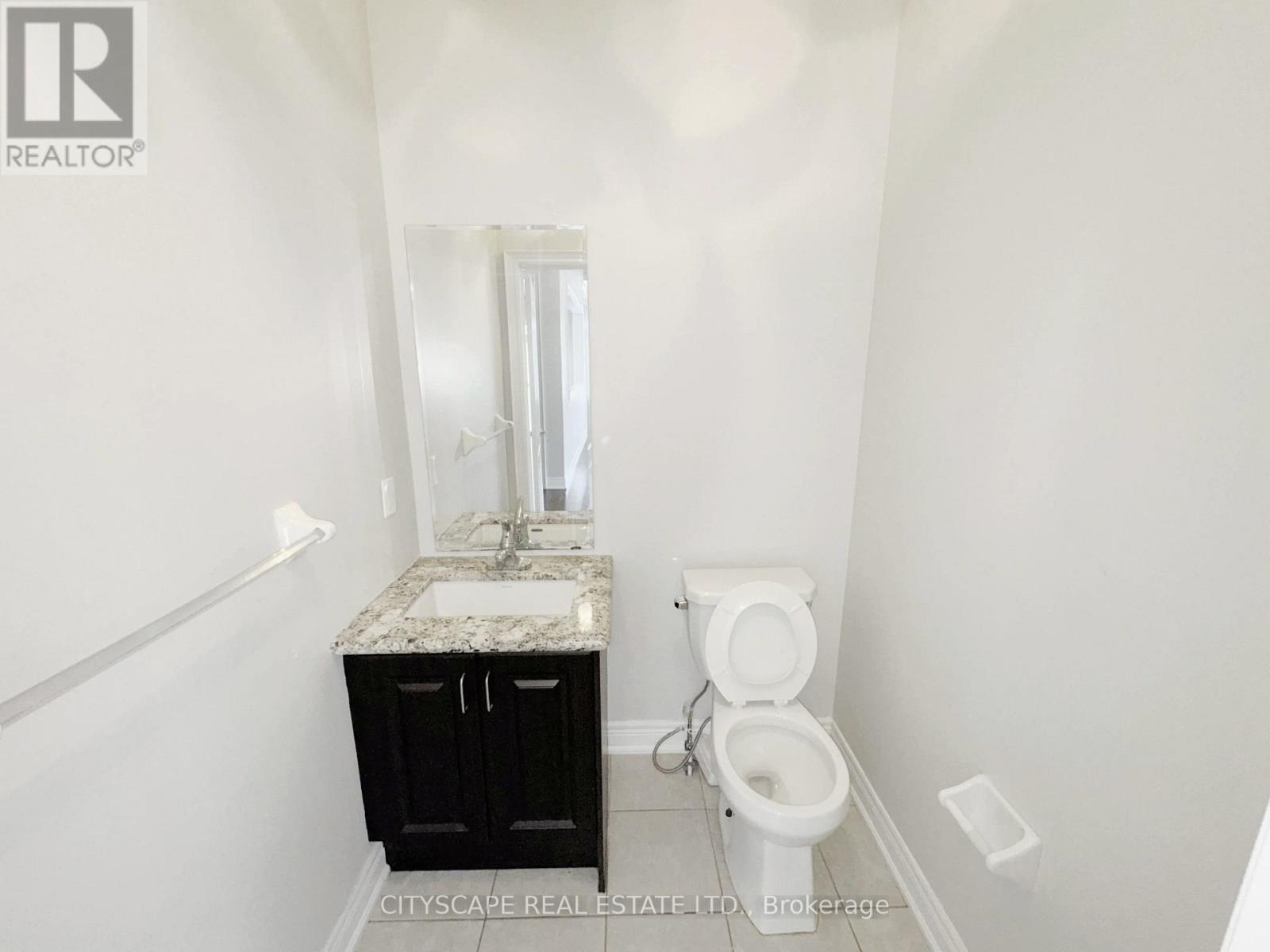 33 Brookwater Crescent, Caledon, Ontario  L7C 4A4 - Photo 16 - W12520444