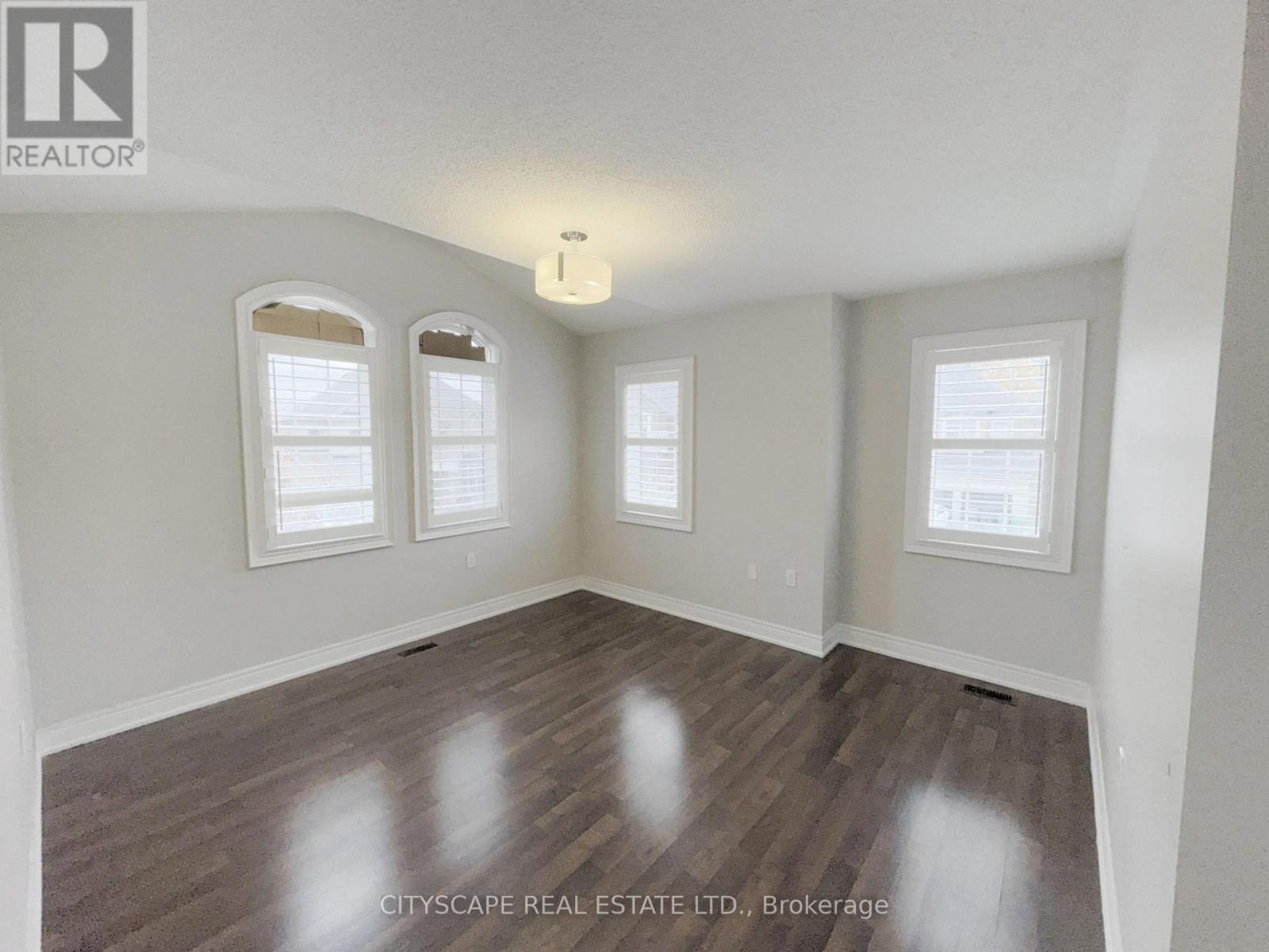 33 Brookwater Crescent, Caledon, Ontario  L7C 4A4 - Photo 28 - W12520444