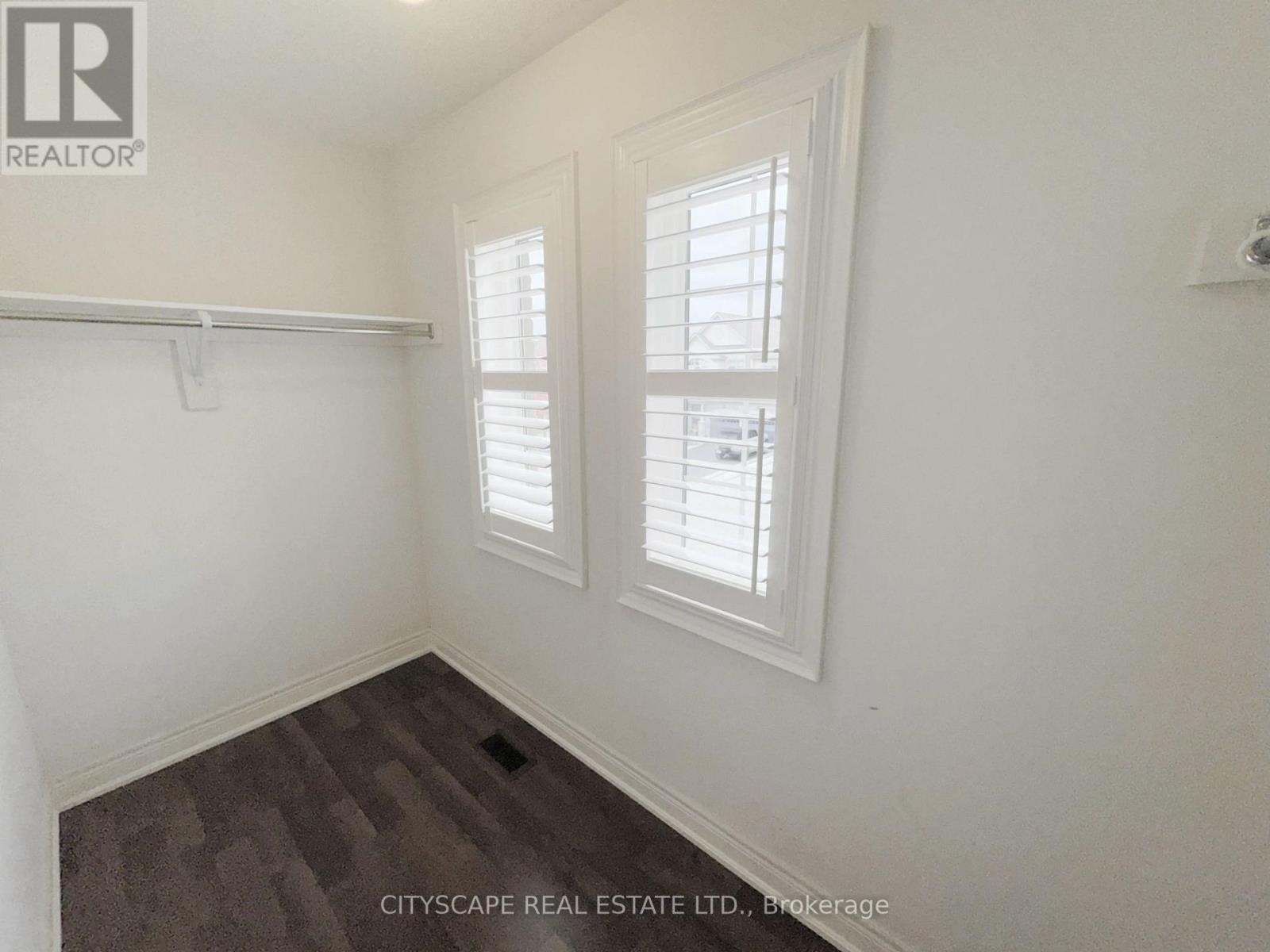 33 Brookwater Crescent, Caledon, Ontario  L7C 4A4 - Photo 30 - W12520444