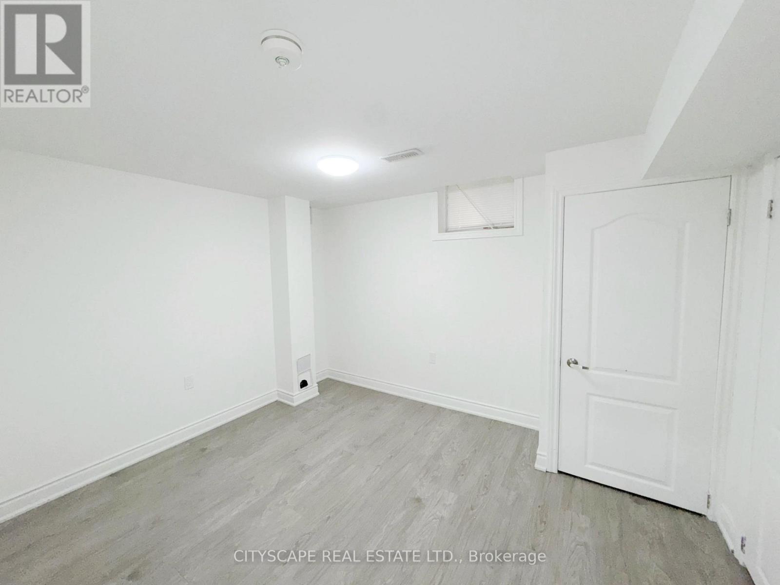 33 Brookwater Crescent, Caledon, Ontario  L7C 4A4 - Photo 45 - W12520444