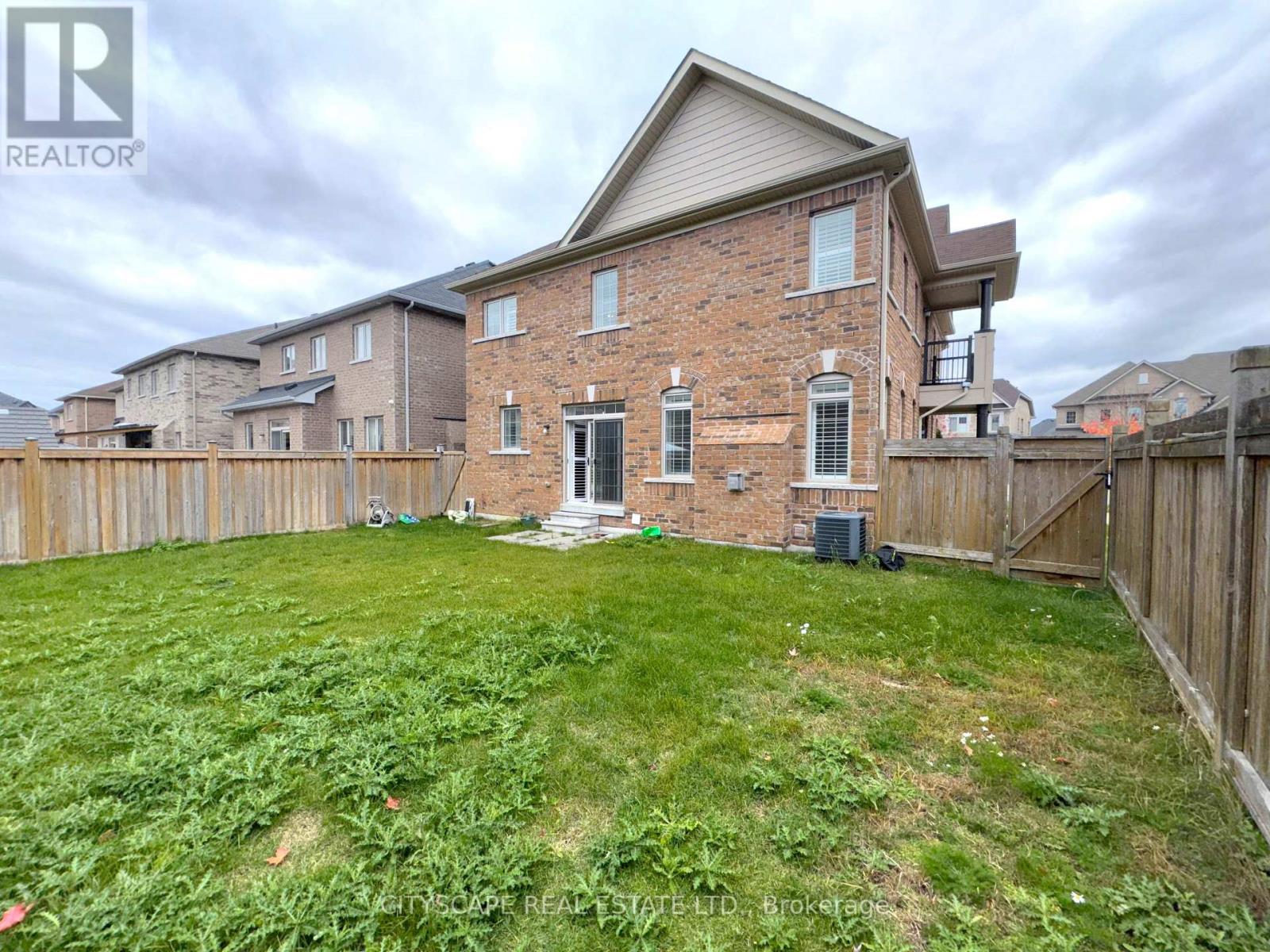 33 Brookwater Crescent, Caledon, Ontario  L7C 4A4 - Photo 49 - W12520444