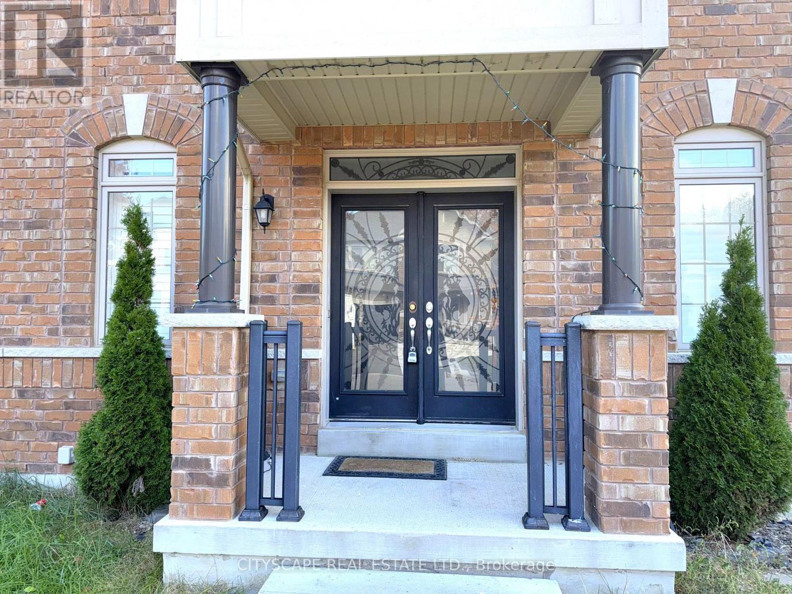 33 Brookwater Crescent, Caledon, Ontario  L7C 4A4 - Photo 5 - W12520444