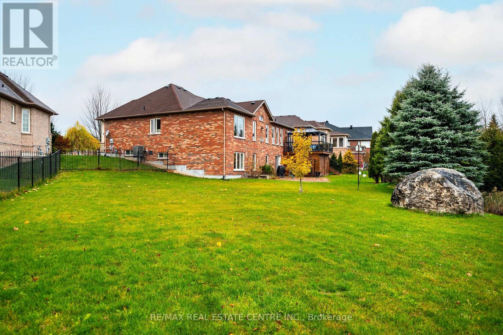 59 Young Court, Orangeville, Ontario  L9W 0A8 - Photo 35 - W12520446