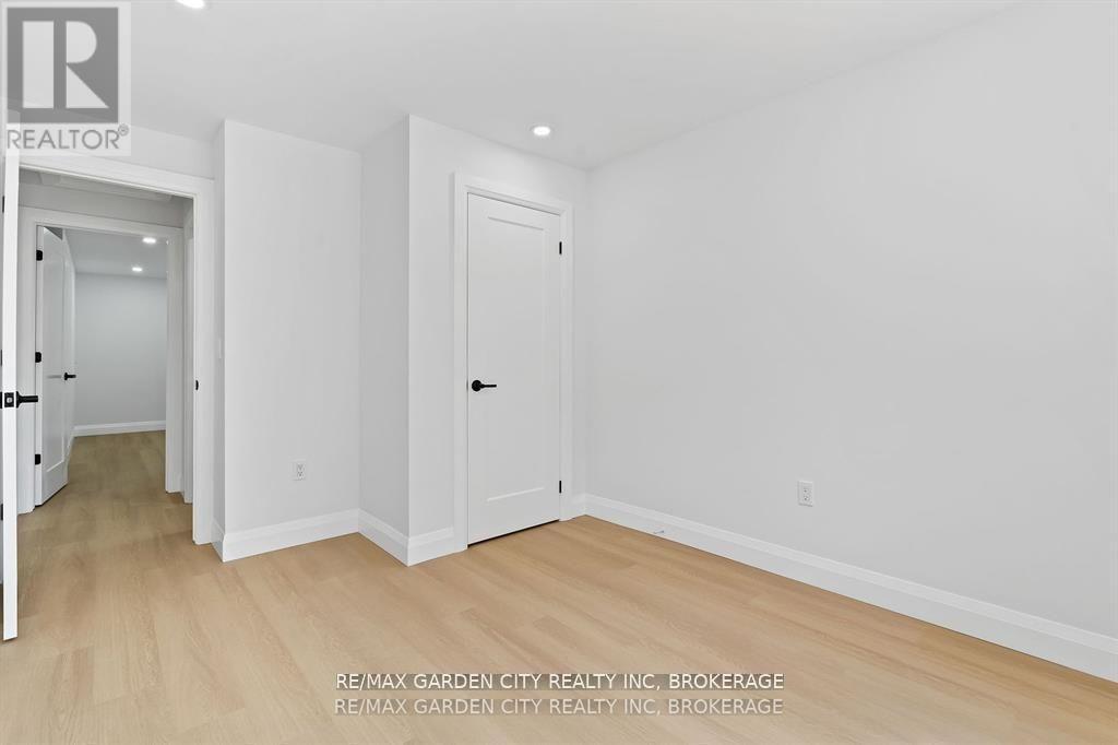 235 Lincoln Road W, Fort Erie, Ontario  L0S 1B0 - Photo 13 - X12520528