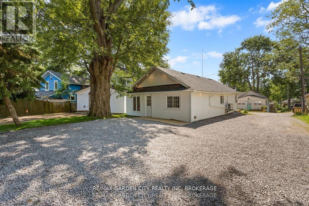 235 Lincoln Road W, Fort Erie, Ontario  L0S 1B0 - Photo 21 - X12520528