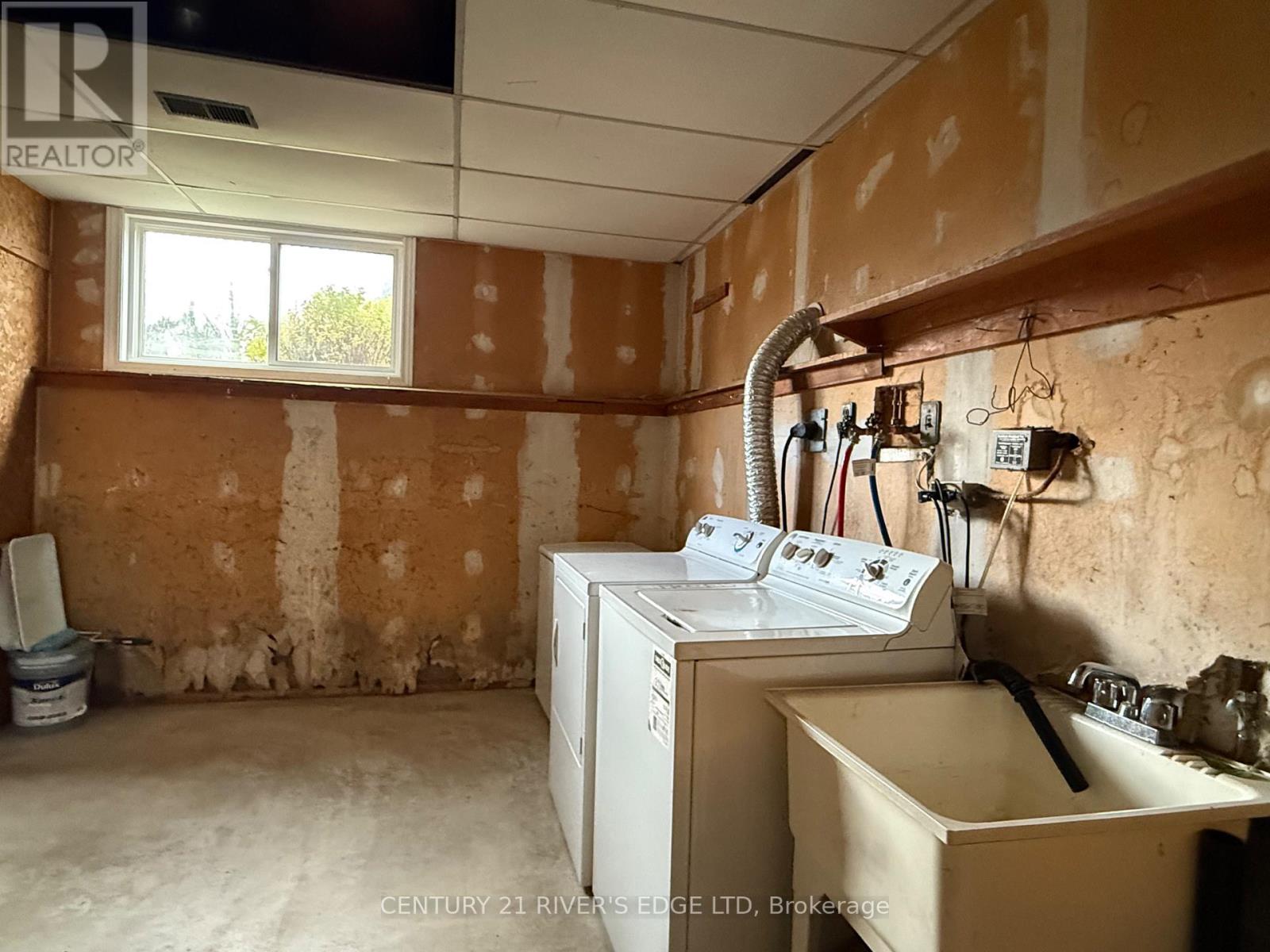 1154 Road 2 Road, Elizabethtown-Kitley, Ontario  N8H 3V7 - Photo 34 - X12520488