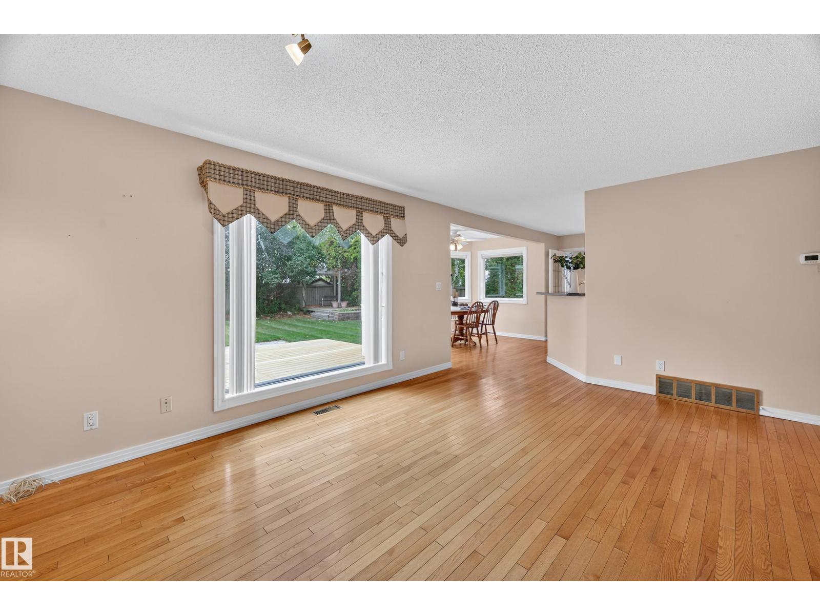 11254 10a Av Nw, Edmonton, Alberta  T6J 6S3 - Photo 19 - E4459412