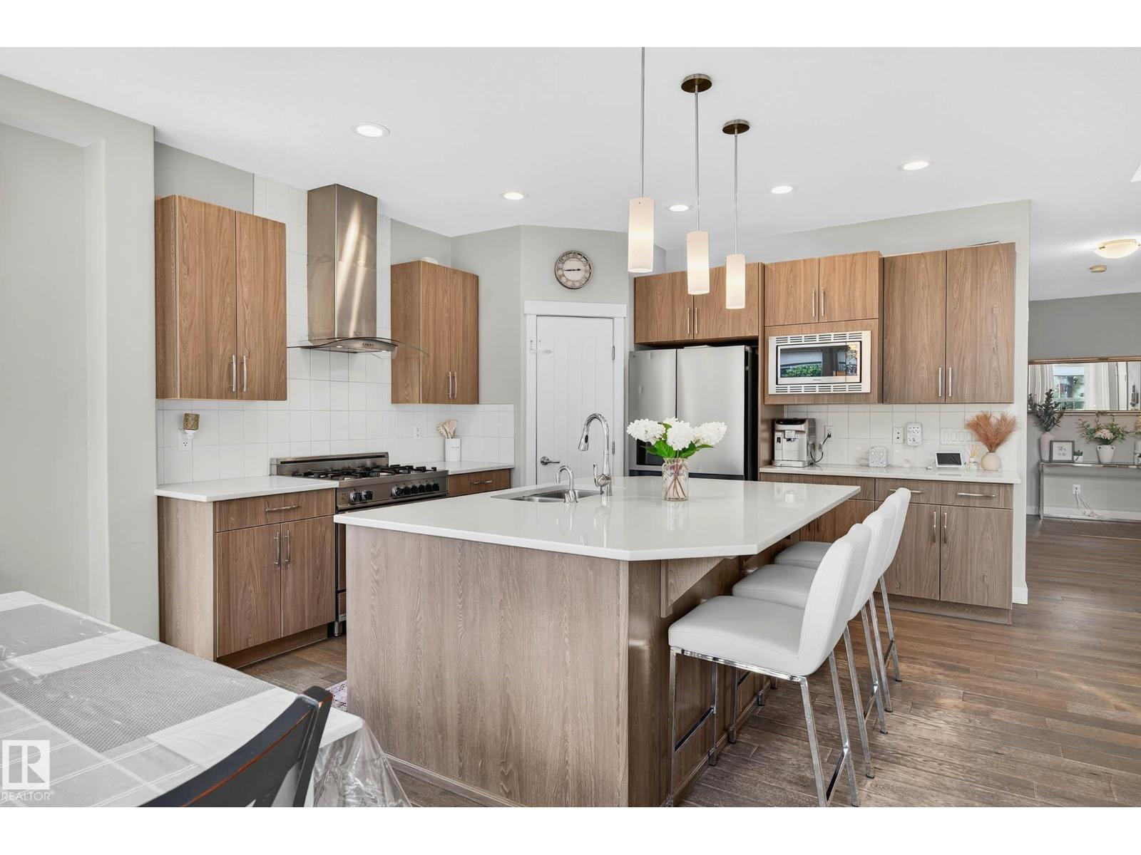 5915 19 Av Sw, Edmonton, Alberta  T6X 2A2 - Photo 7 - E4456233