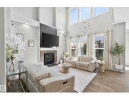 5915 19 AV SW Walker