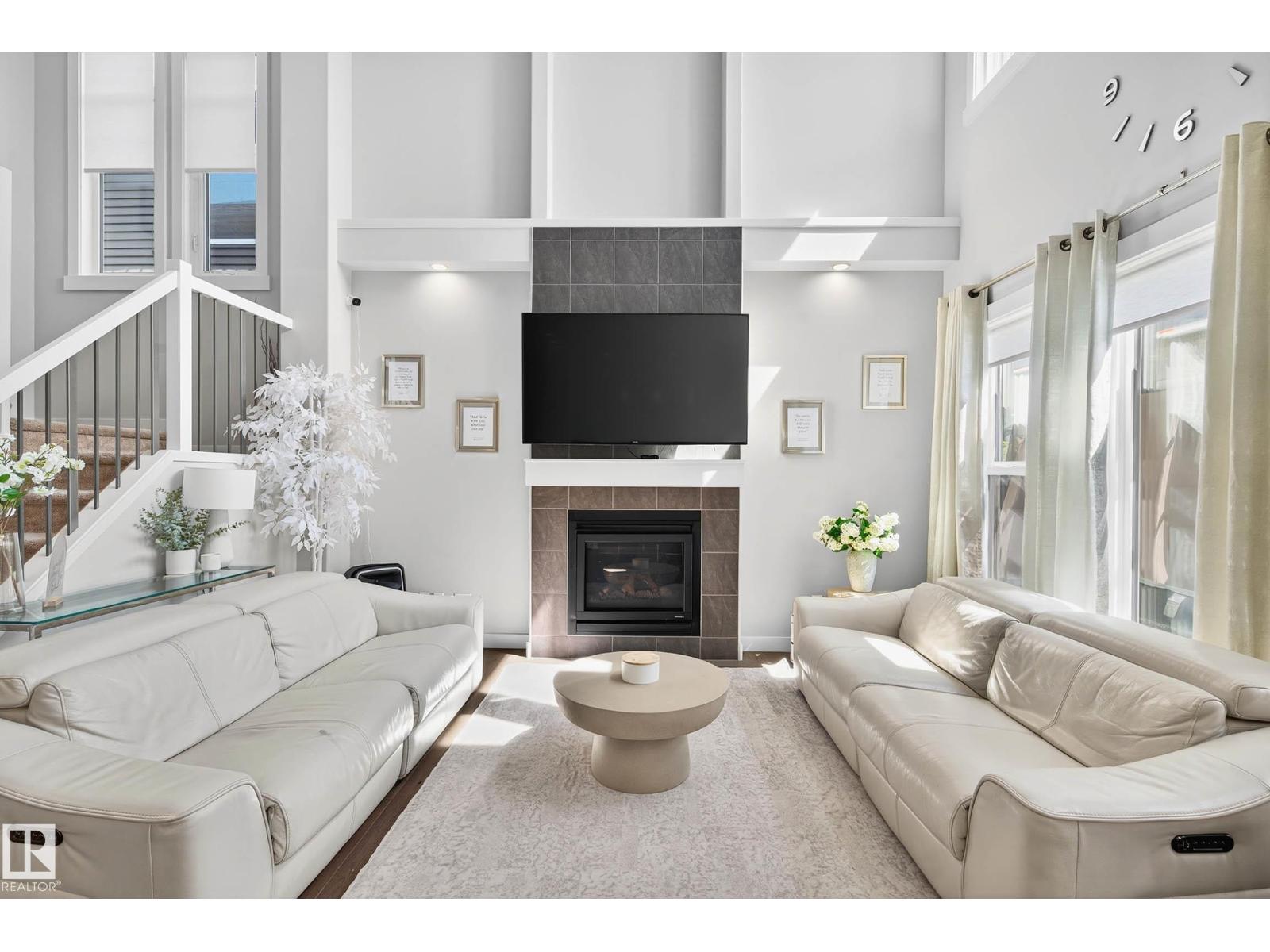 5915 19 Av Sw, Edmonton, Alberta  T6X 2A2 - Photo 13 - E4456233