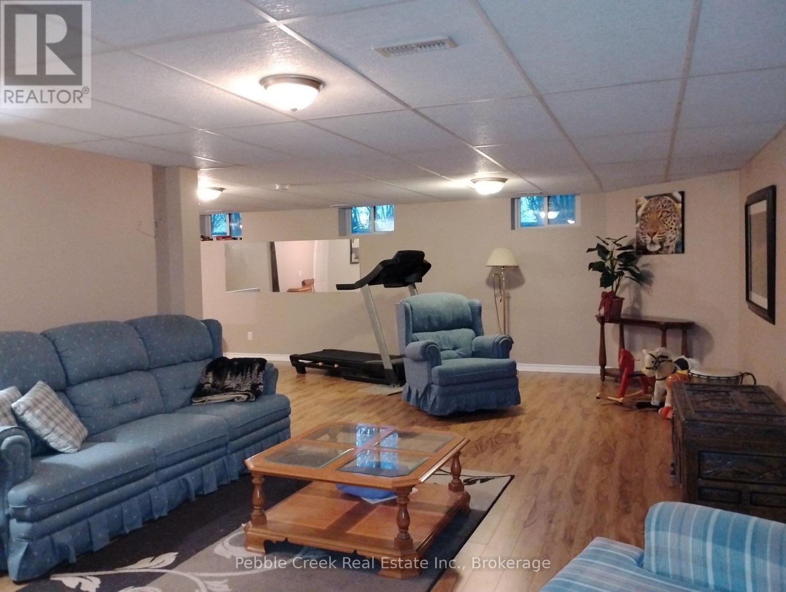 97 St Patrick Street, Goderich, Ontario N7A 2L5 - Photo 15 - X12520512