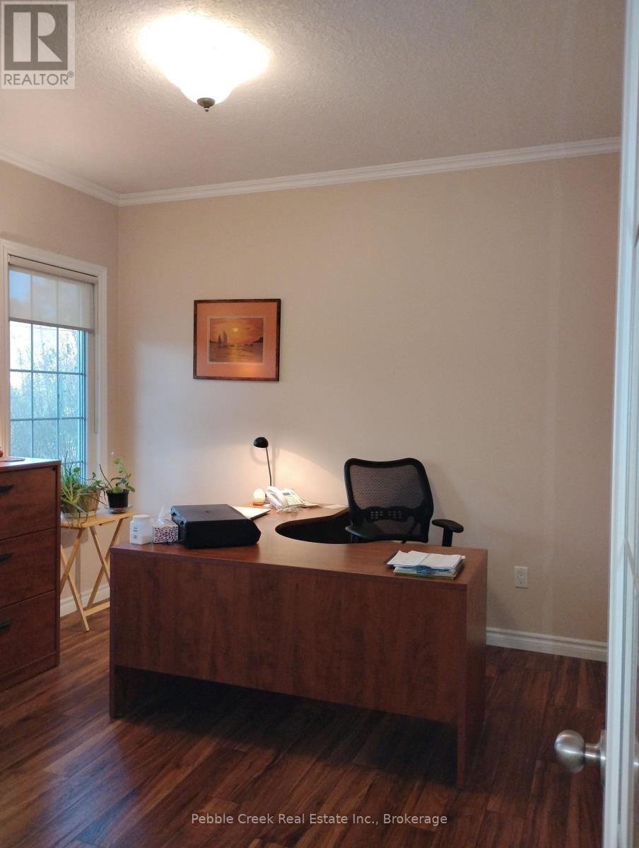 97 St Patrick Street, Goderich, Ontario N7A 2L5 - Photo 5 - X12520512