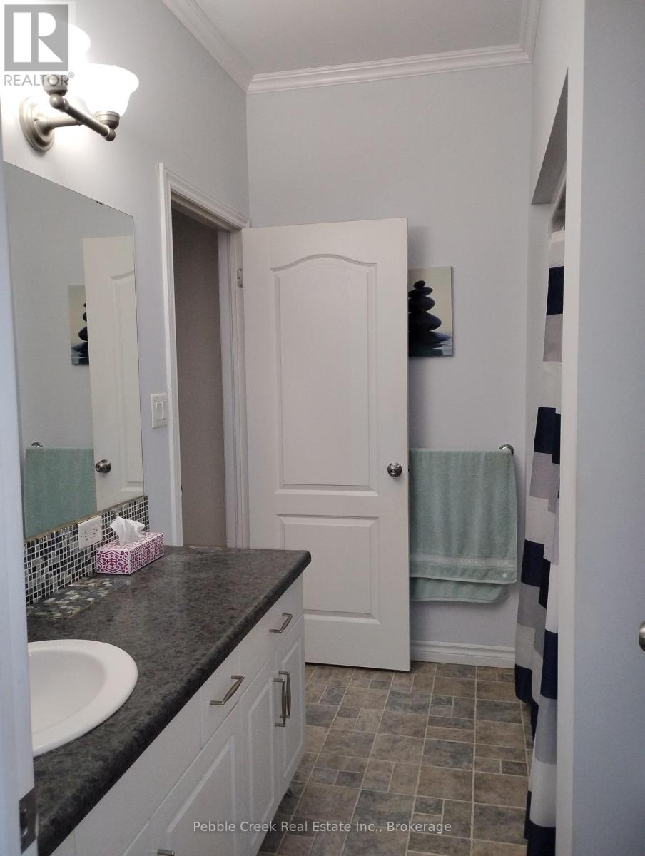 97 St Patrick Street, Goderich, Ontario N7A 2L5 - Photo 6 - X12520512