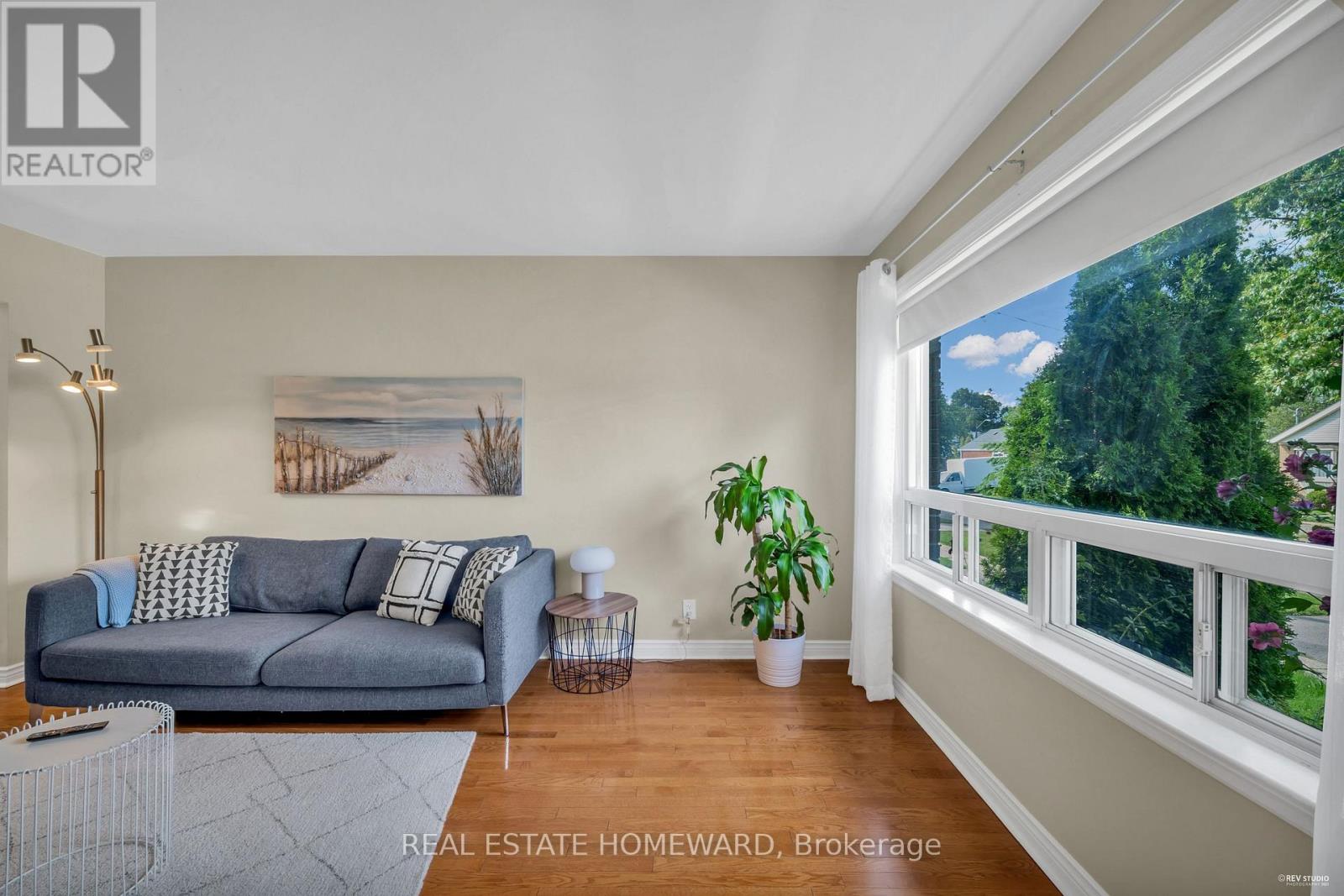 5 Highvale Road, Toronto, Ontario  M1L 3R2 - Photo 3 - E12520506