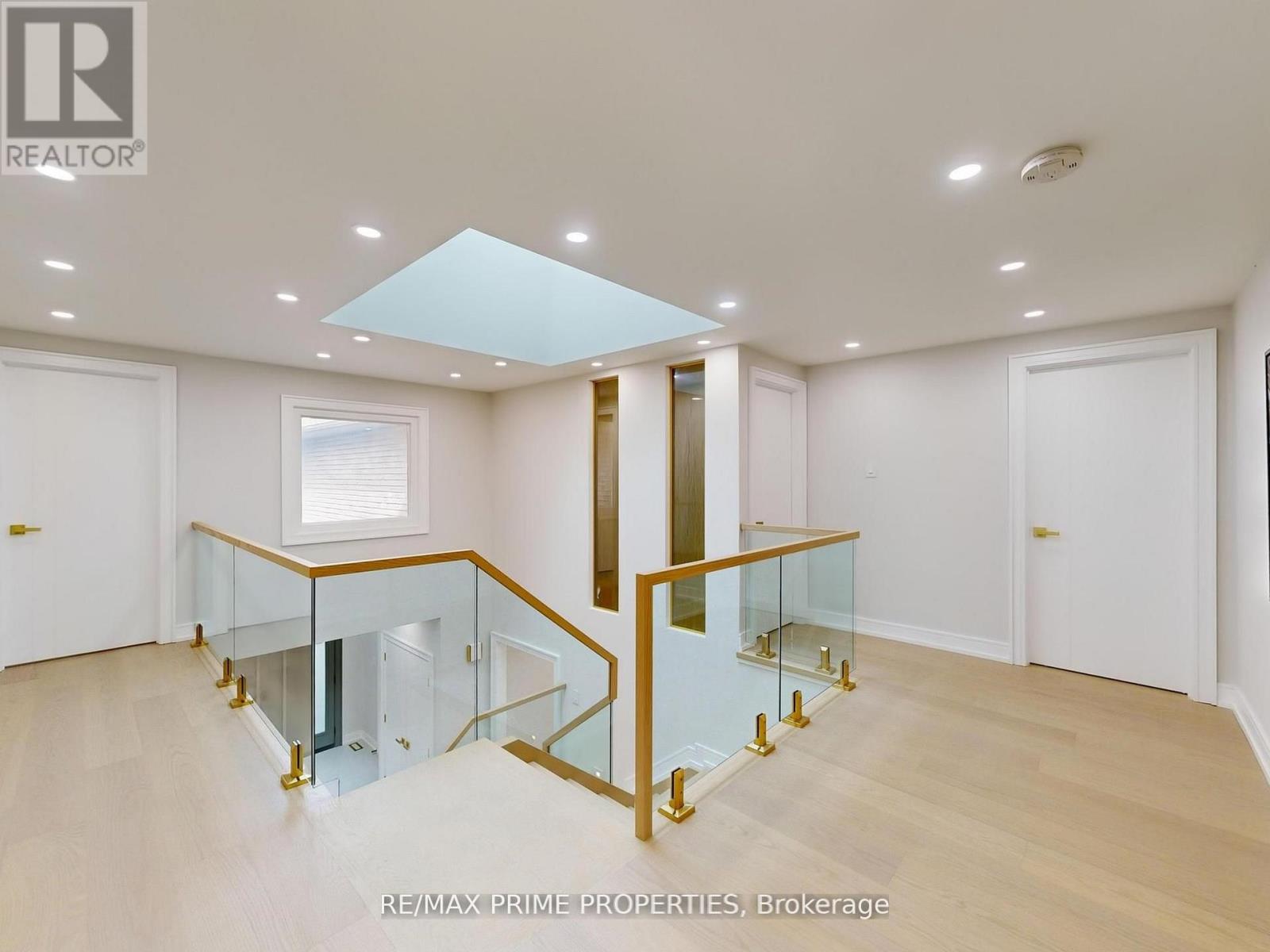 137 Old Surrey Lane, Richmond Hill, Ontario  L4C 6R9 - Photo 25 - N12520470