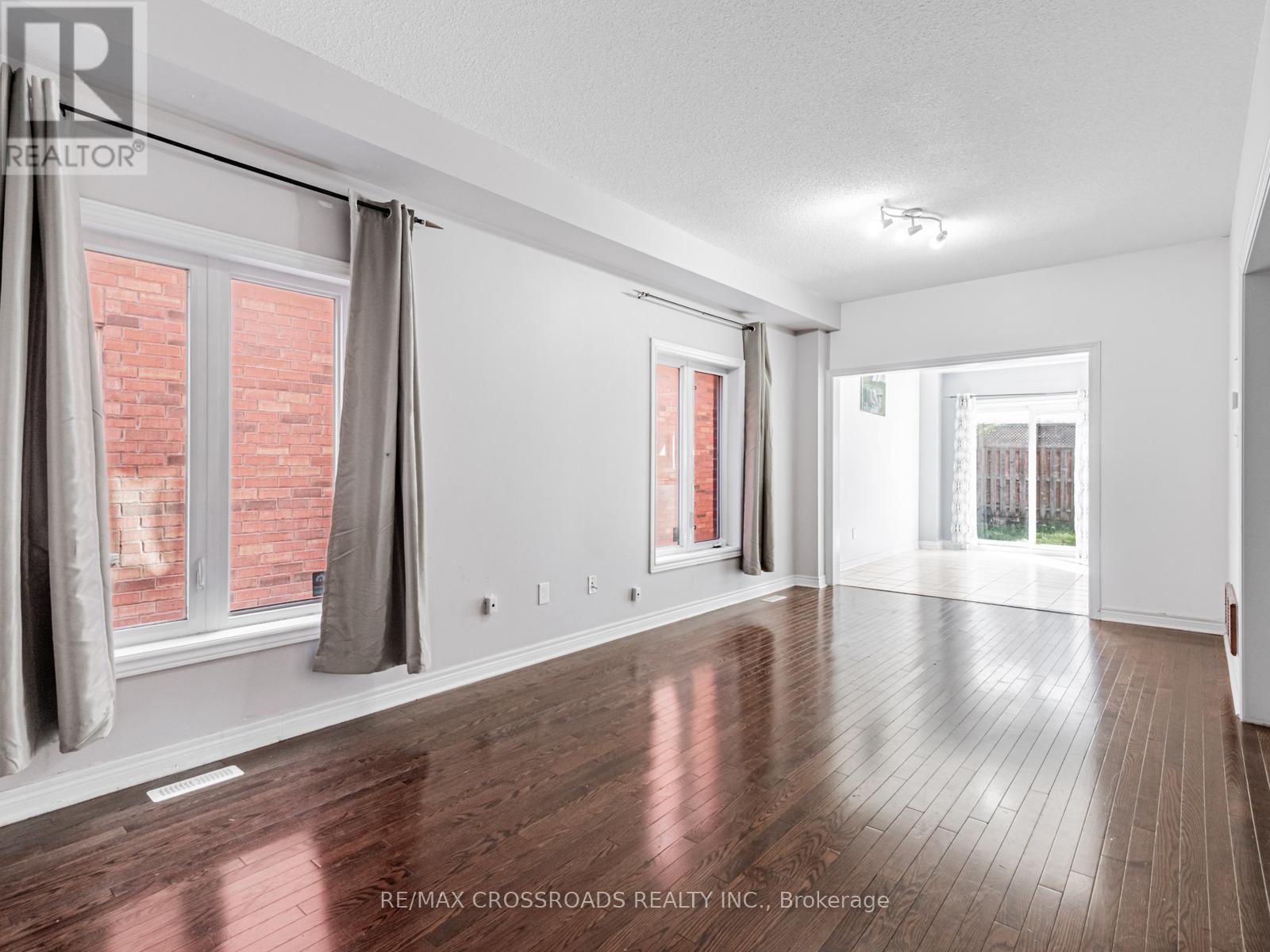 81 Lahore Crescent, Markham, Ontario  L3S 0A6 - Photo 6 - N12520484