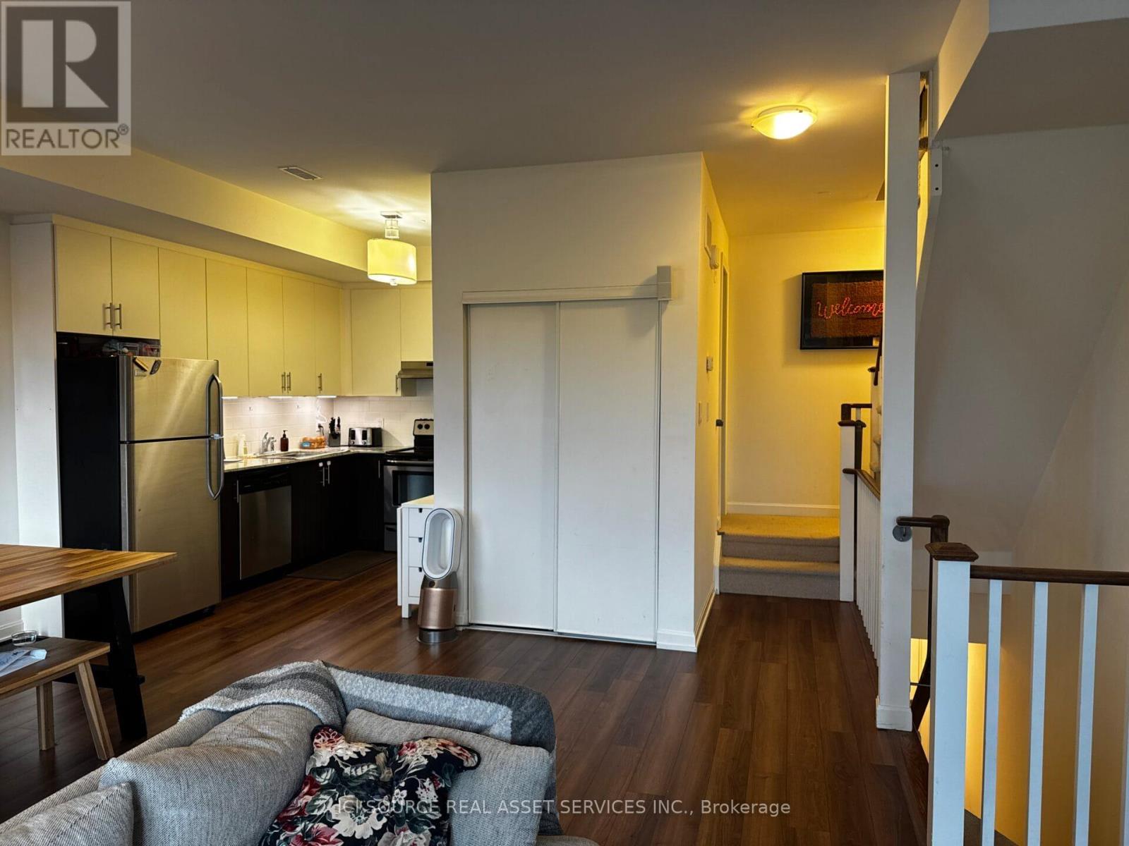 307 - 487 Queen Street, Newmarket, Ontario  L3Y 2H3 - Photo 5 - N12520490