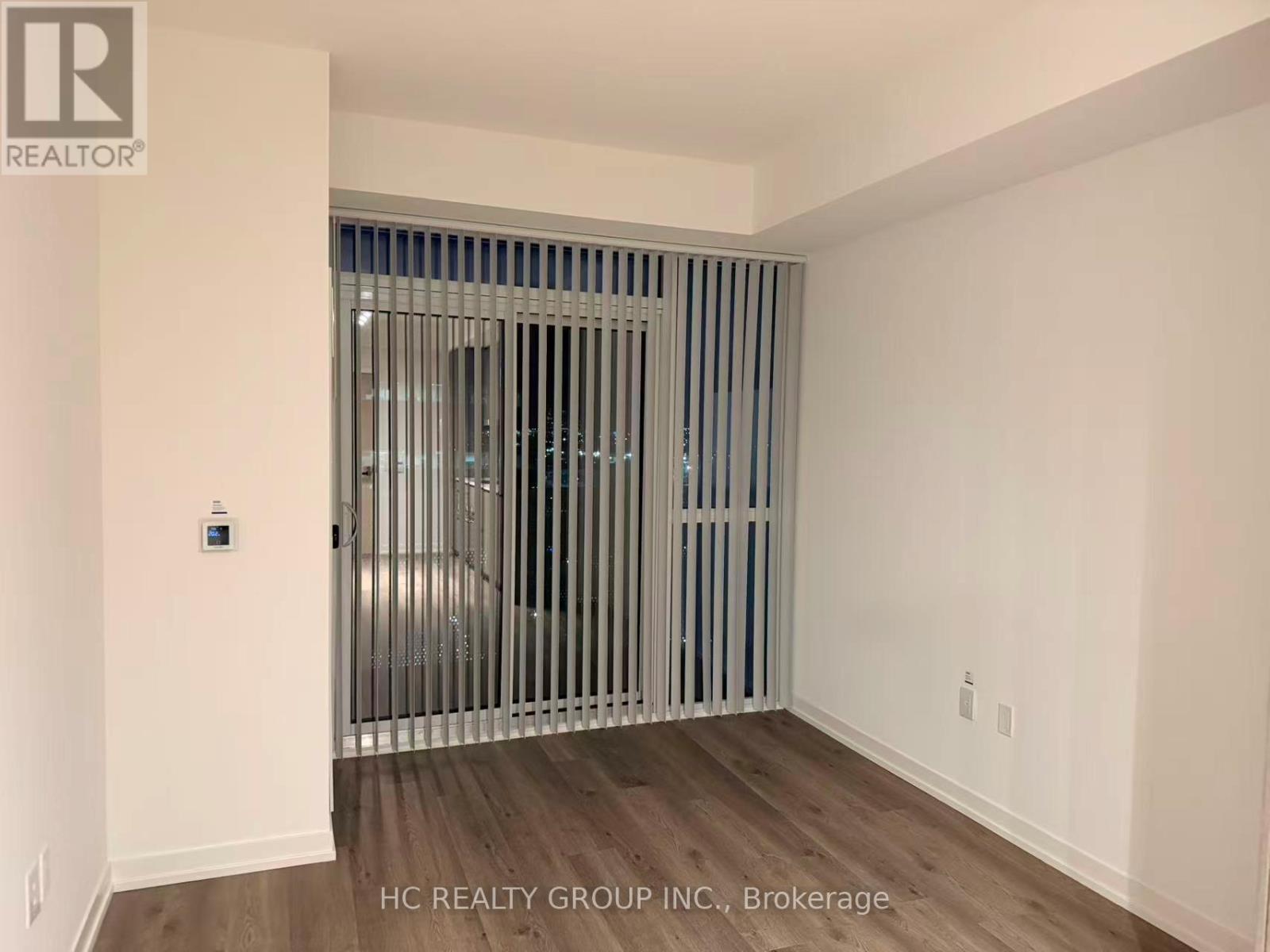 903 - 8 Interchange Way, Vaughan, Ontario  L4K 0R2 - Photo 3 - N12520516