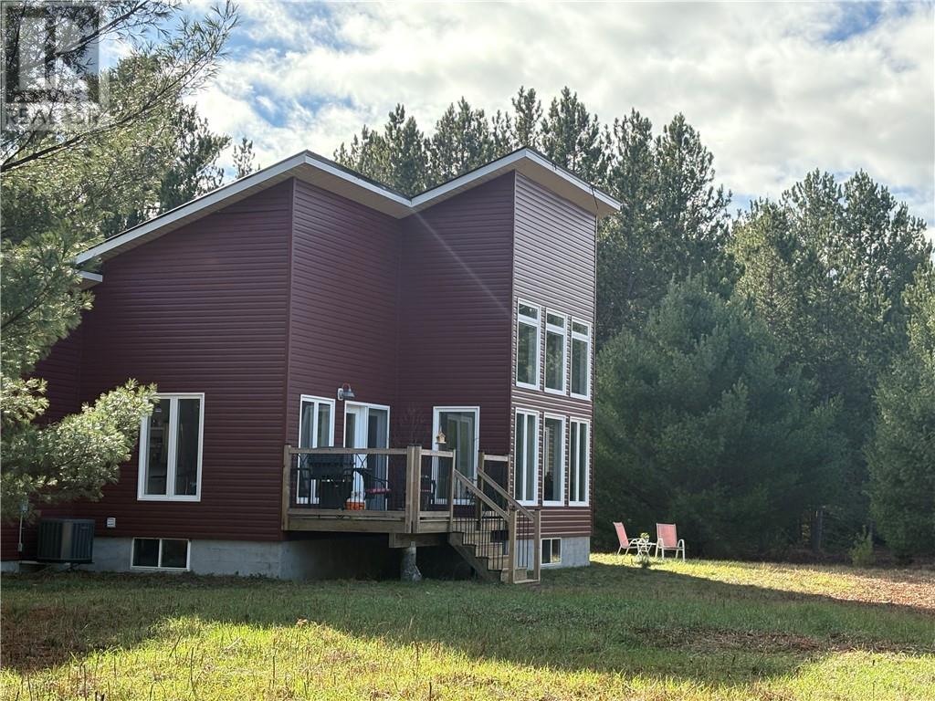 451 Old Webbwood Road, Espanola, Ontario P5E 1P1 - Photo 25 - 2125557