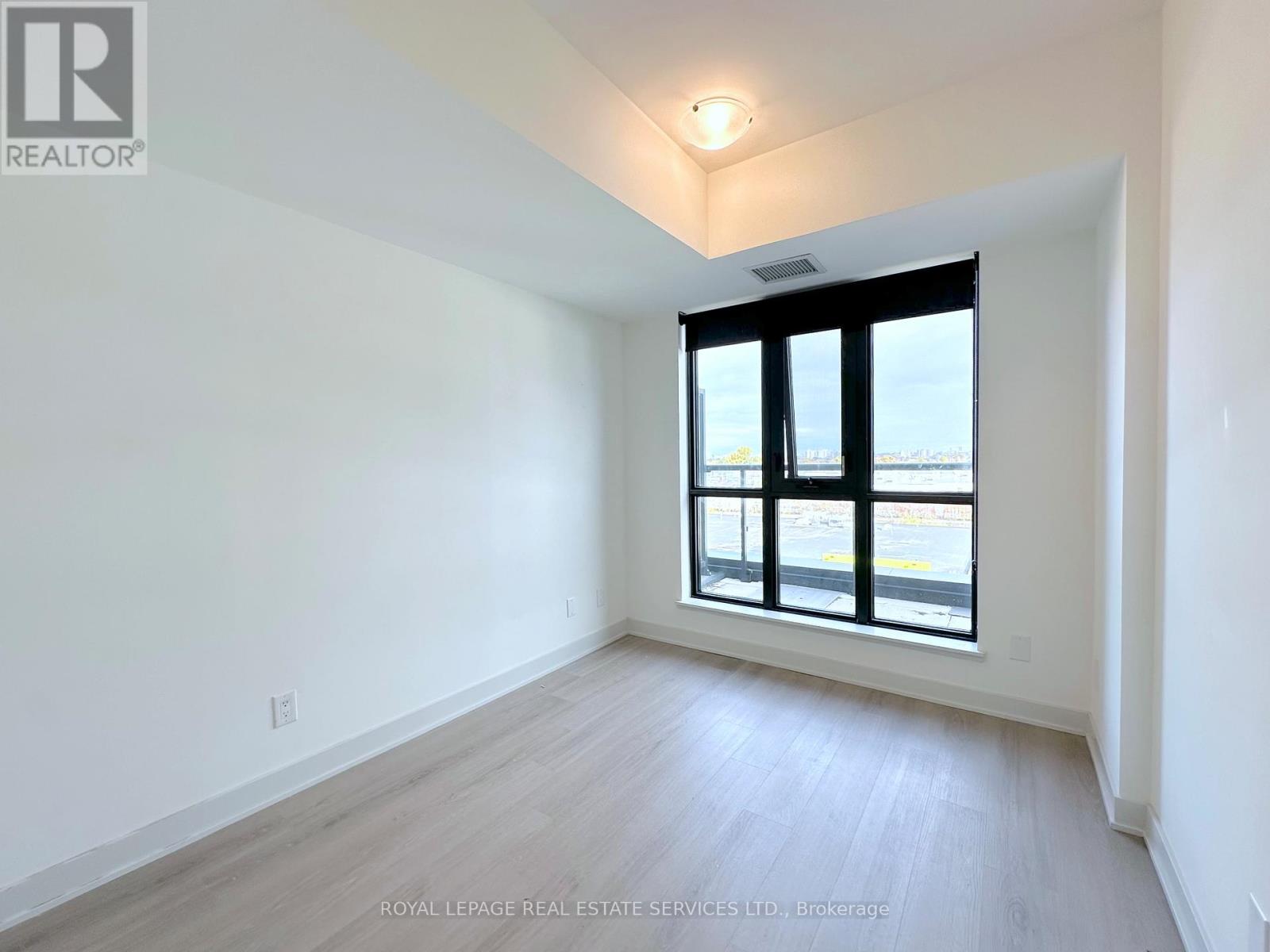 708 - 3385 Dundas Street W, Toronto (Runnymede-Bloor West Village), Ontario  M6S 2S2 - Photo 11 - W12520478