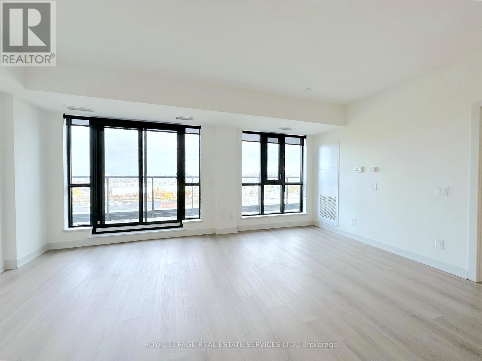 708 - 3385 Dundas Street W, Toronto (Runnymede-Bloor West Village), Ontario  M6S 2S2 - Photo 3 - W12520478