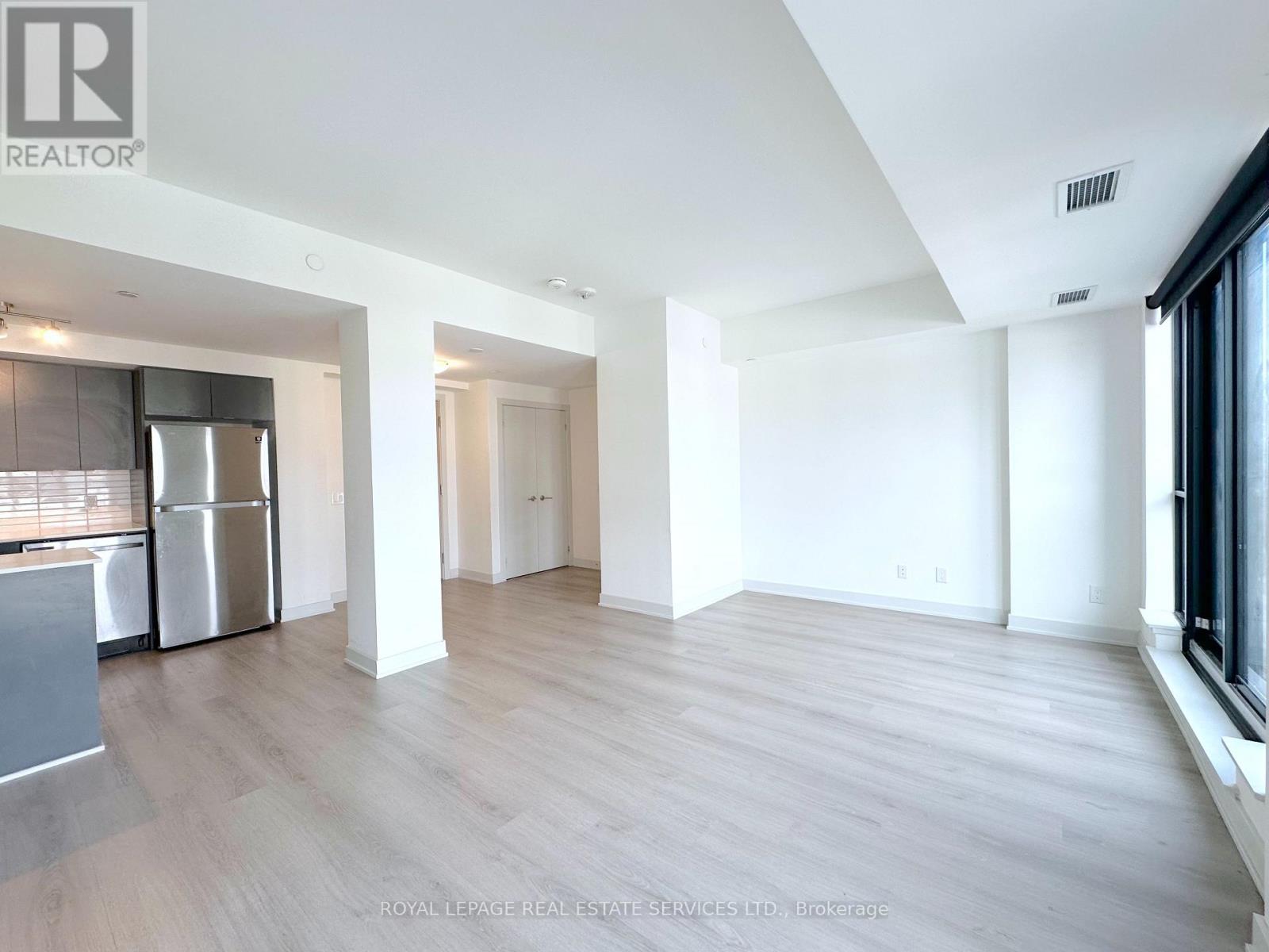 708 - 3385 Dundas Street W, Toronto (Runnymede-Bloor West Village), Ontario  M6S 2S2 - Photo 4 - W12520478