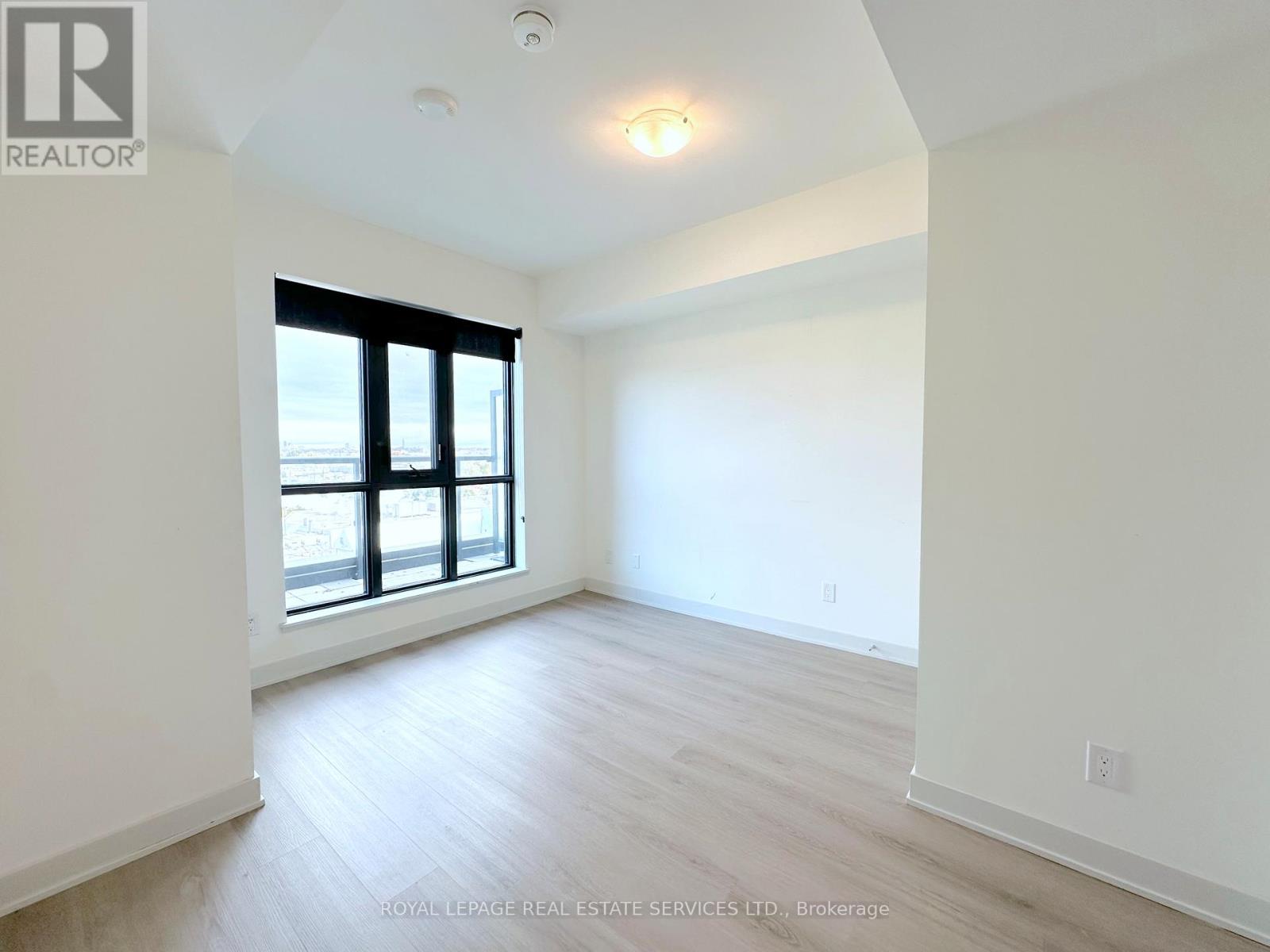 708 - 3385 Dundas Street W, Toronto (Runnymede-Bloor West Village), Ontario  M6S 2S2 - Photo 8 - W12520478