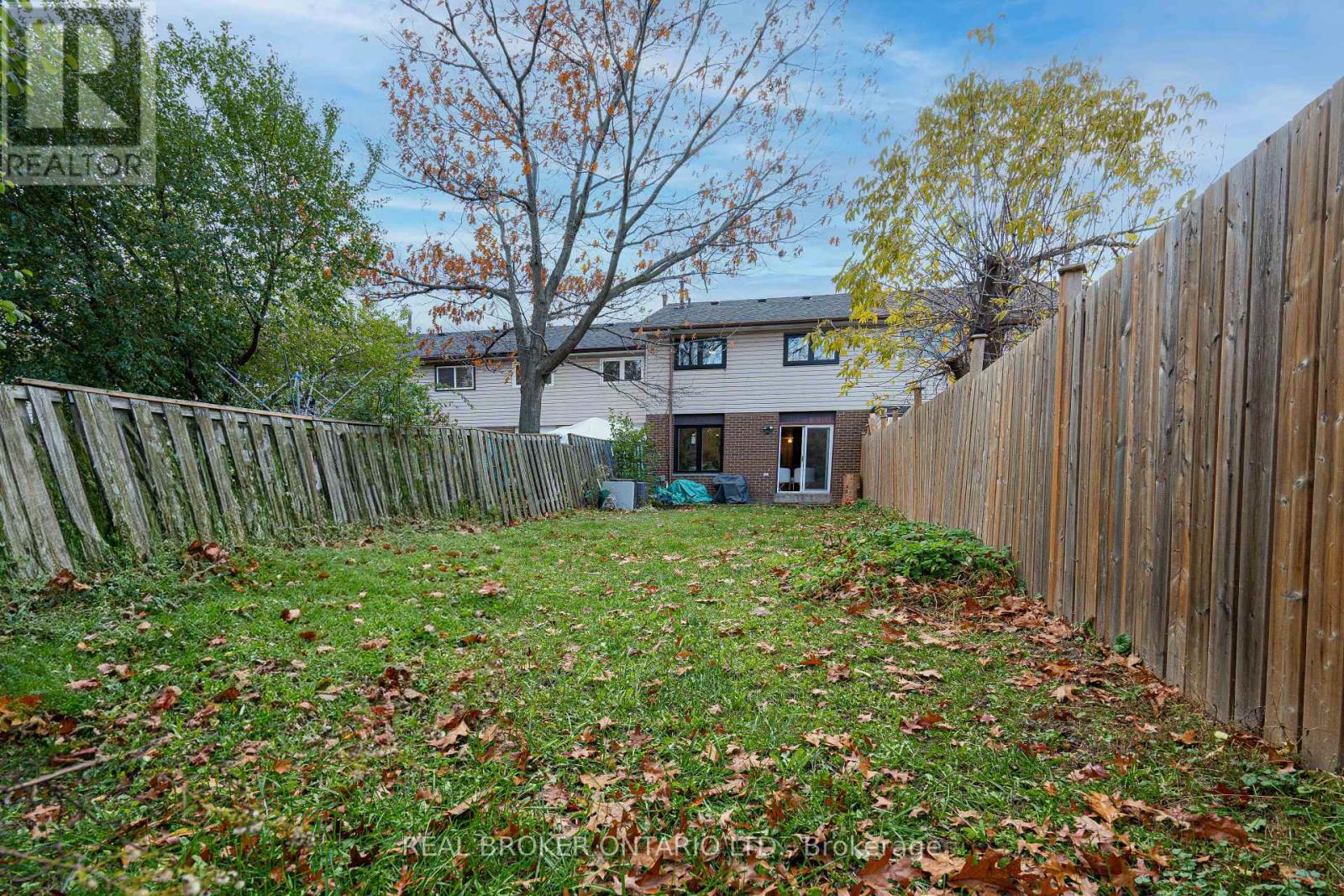 27 Kingswood Drive, Brampton, Ontario  L6V 2X5 - Photo 31 - W12520518