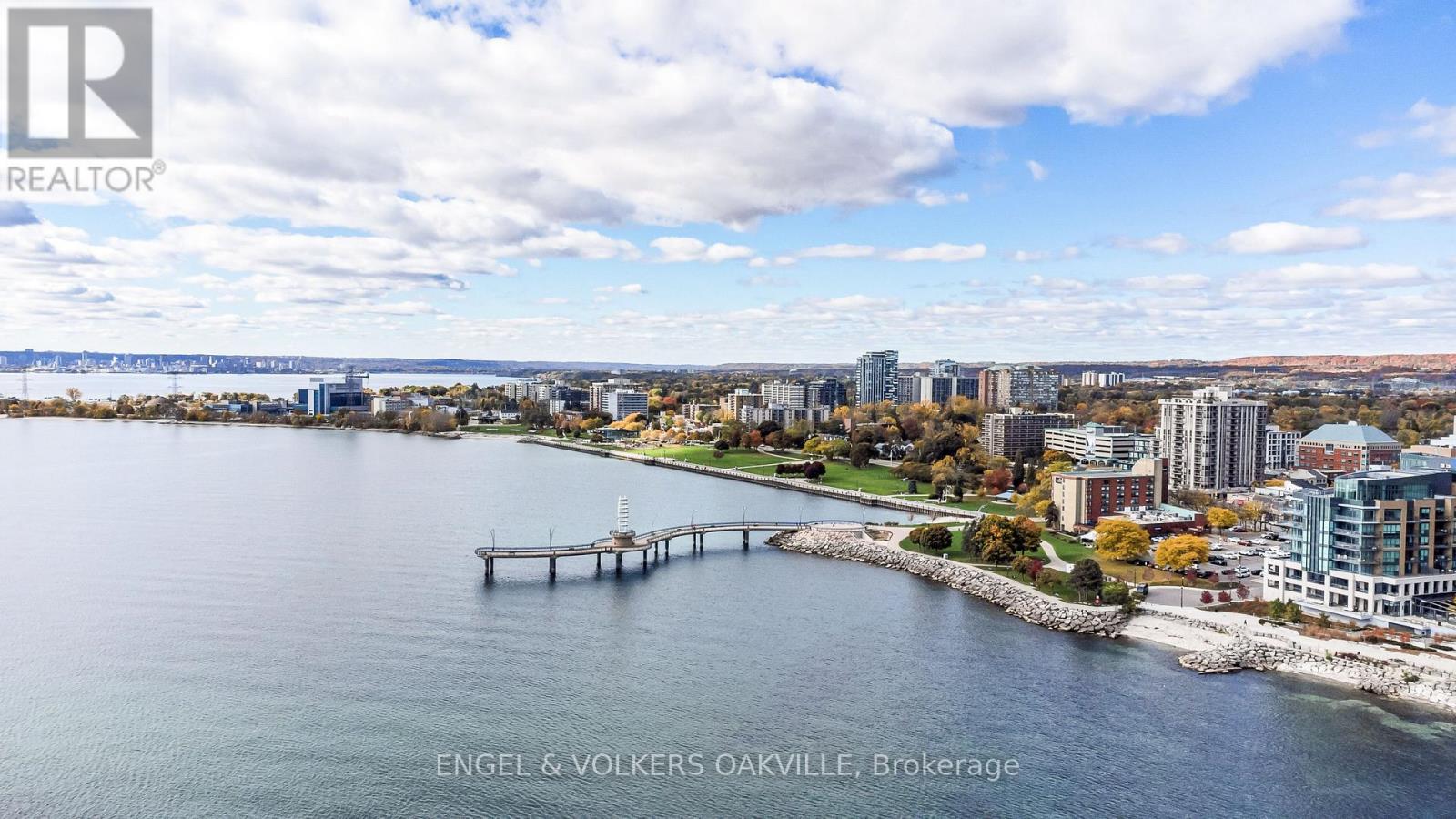 905 - 370 Martha Street, Burlington, Ontario  L7R 0G9 - Photo 5 - W12520524