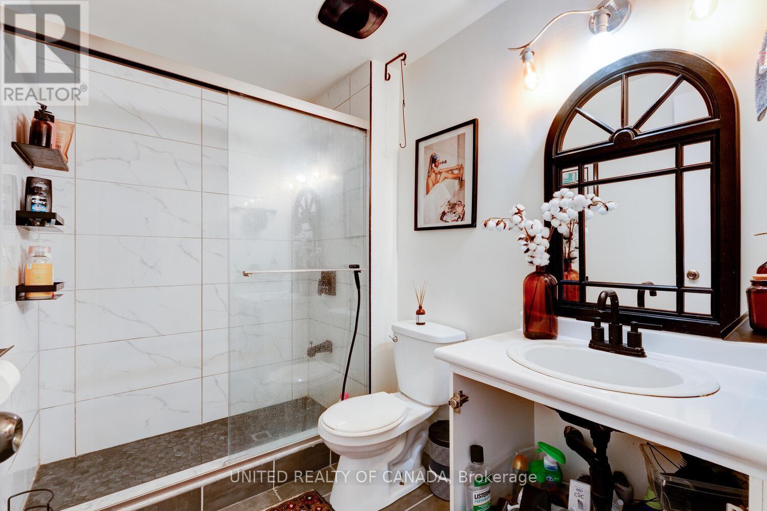 1264 Limberlost Road, London North, Ontario N6G 3A5 - Photo 23 - X12520288