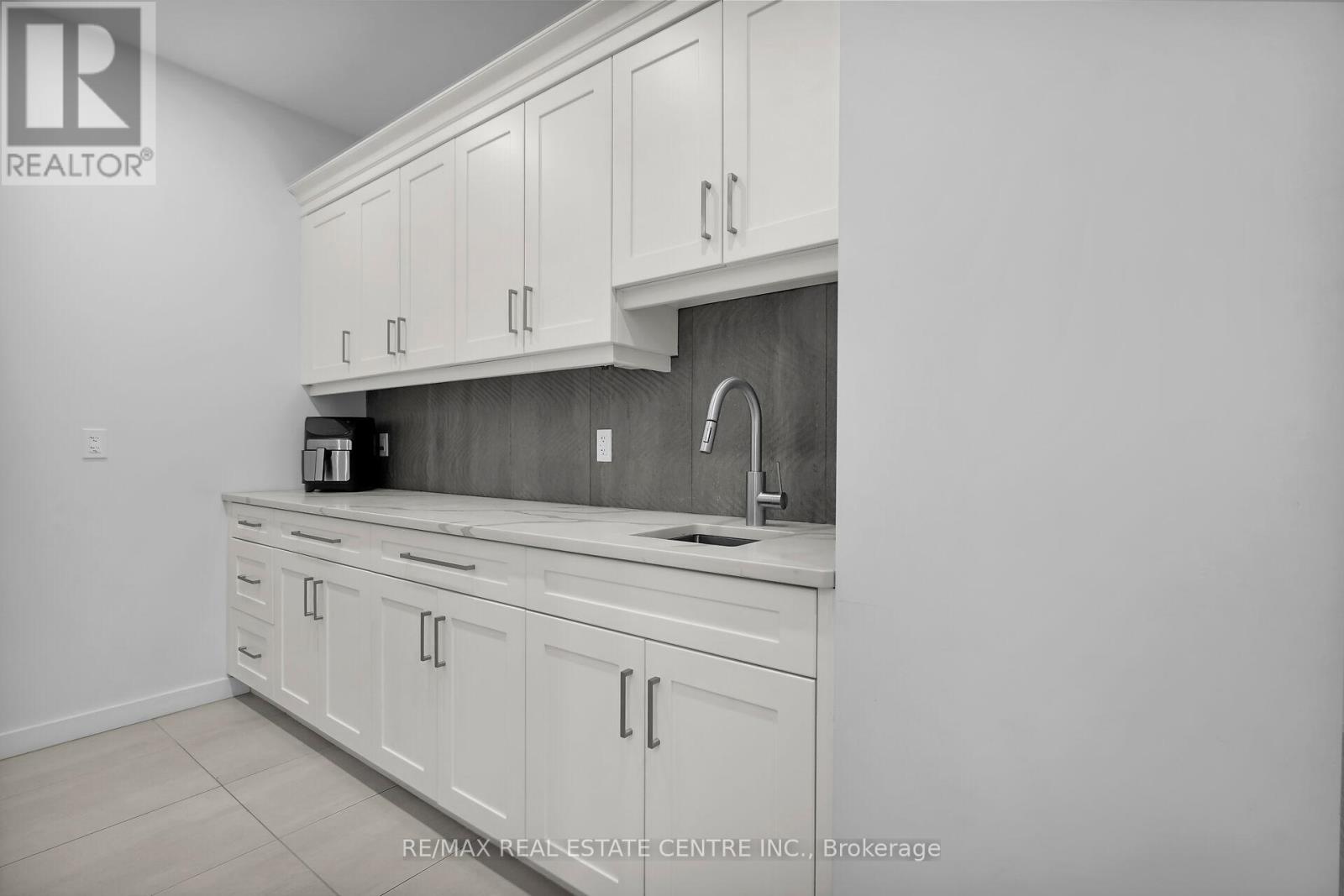 2088 Ironwood Road, London South, Ontario  N6K 0C5 - Photo 18 - X12520474