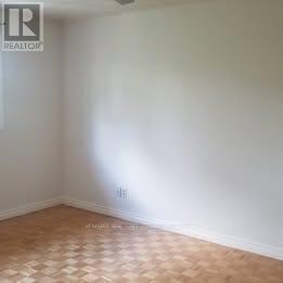 Main Fl - 84 Montmorency Drive, Hamilton, Ontario  L8K 6P4 - Photo 5 - X12520476