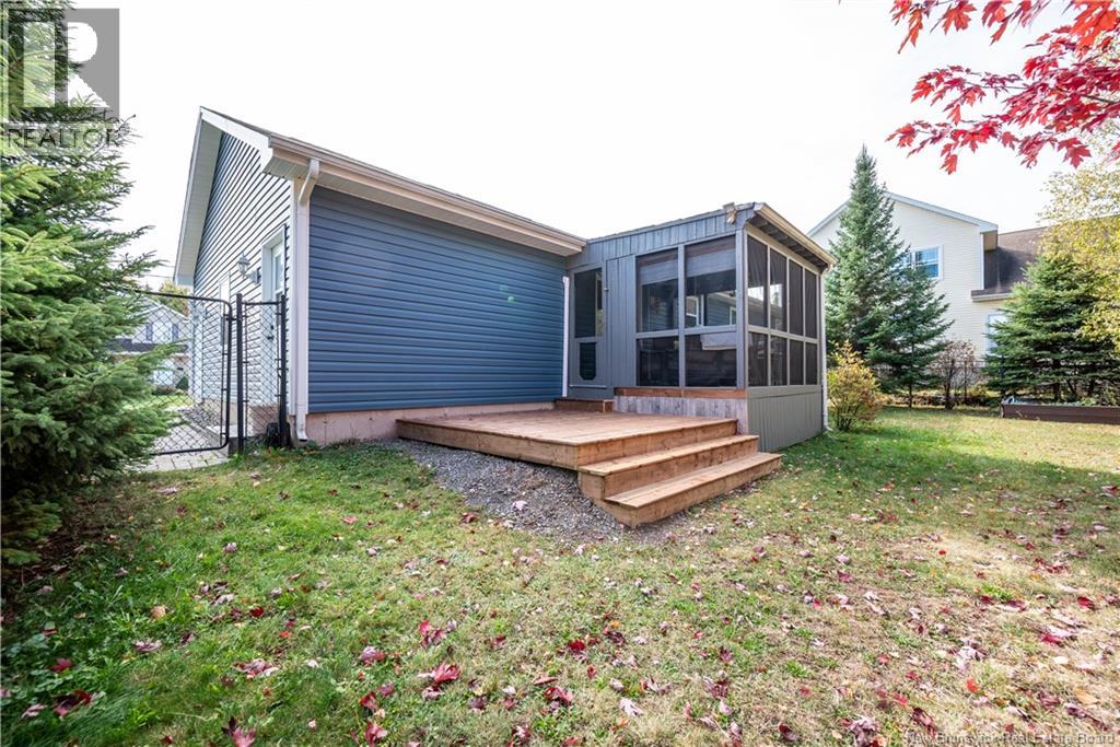 16 Melinda, Dieppe, New Brunswick  E1A 0W8 - Photo 5 - NB128426